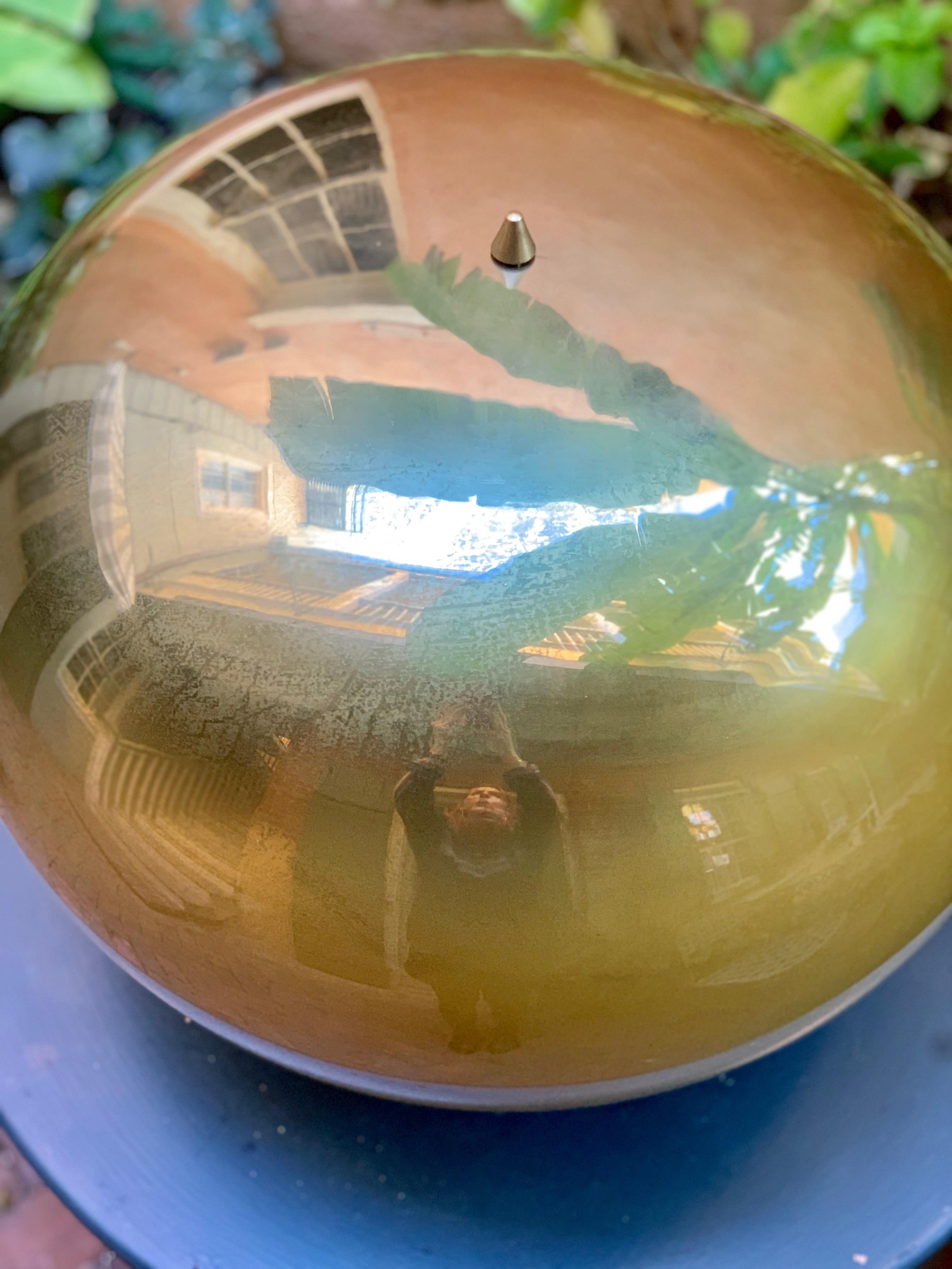 Pair of Murano Glass Globe Lamps on Brass Bases, circa 1950 In Fair Condition In New Orleans, LA