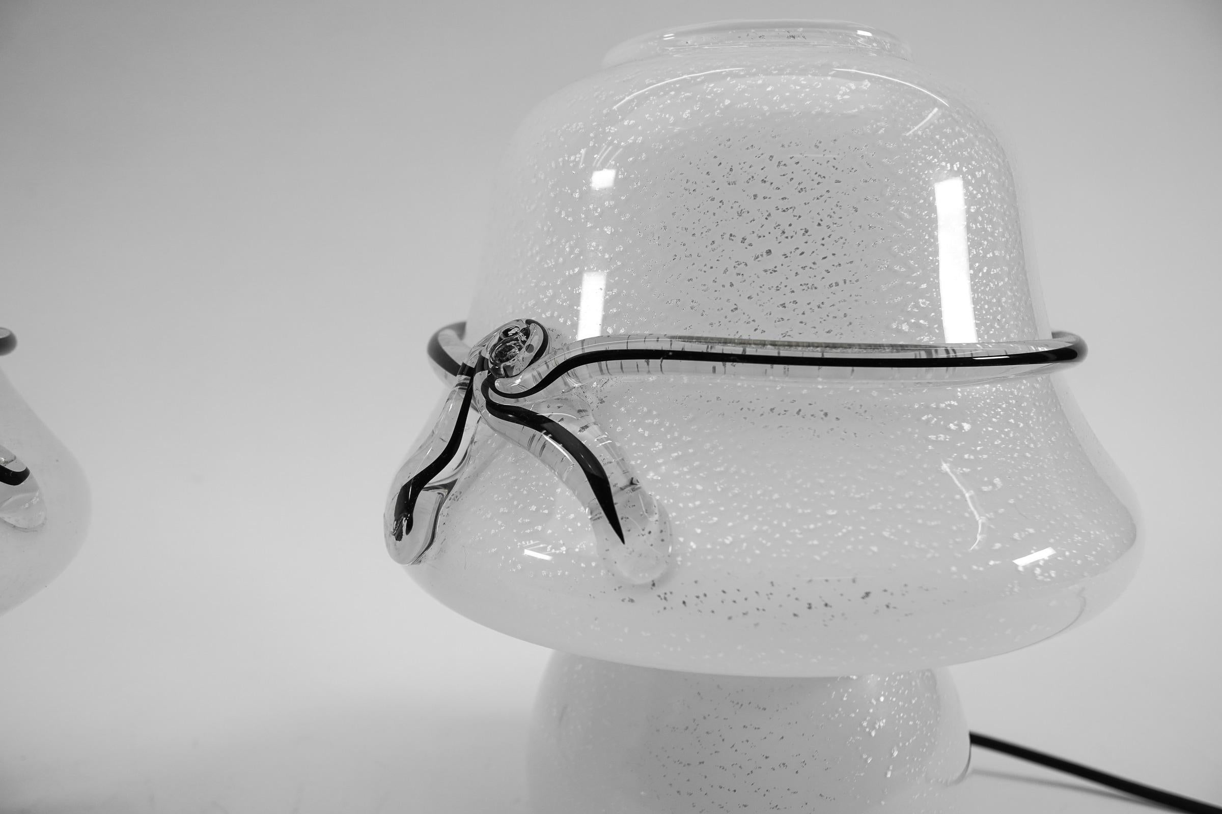 Pair of Murano Mushroom Table Lamps with Enclosed Silver Platelets, 1960s For Sale 5