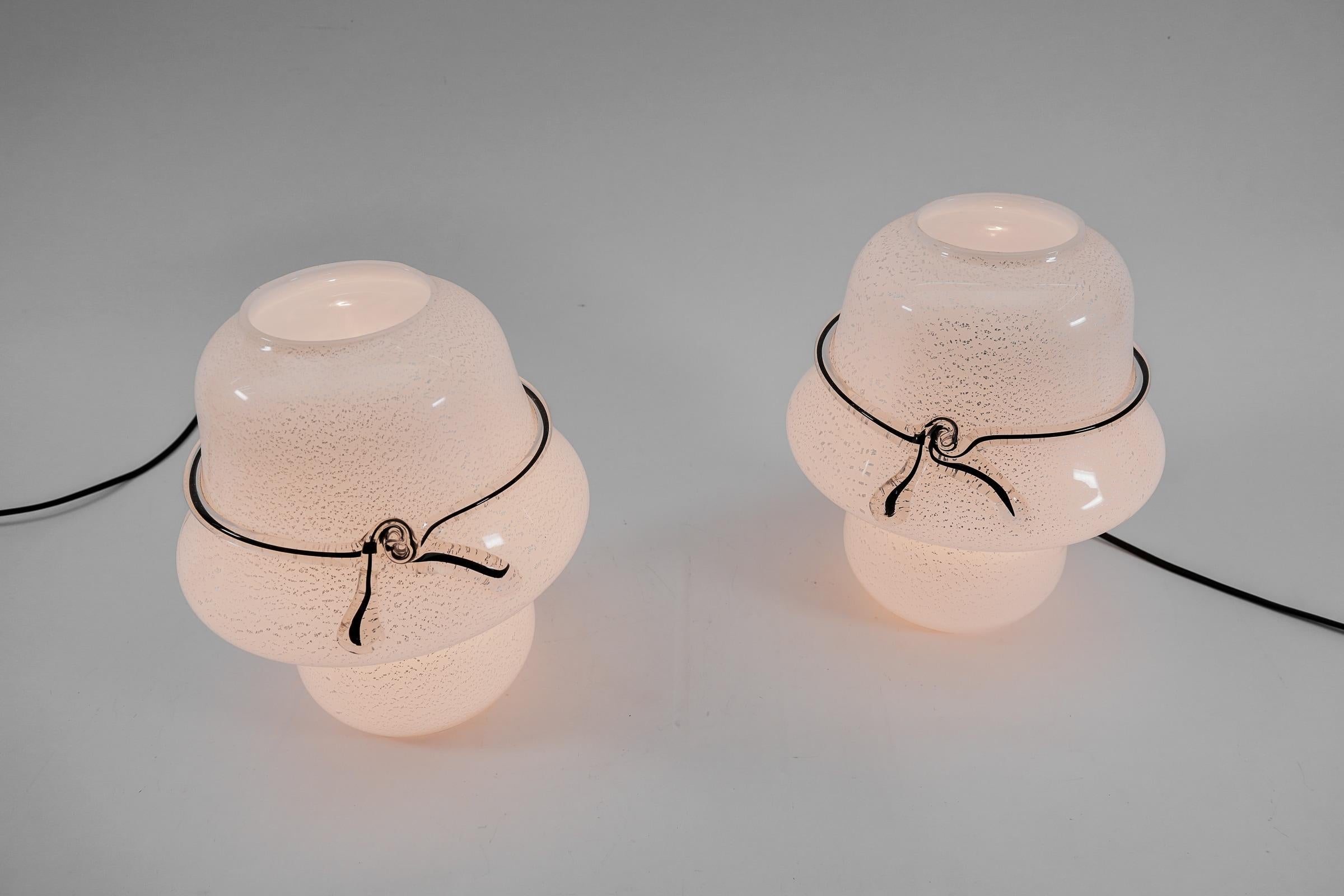 Pair of Murano Mushroom Table Lamps with Enclosed Silver Platelets, 1960s For Sale 3