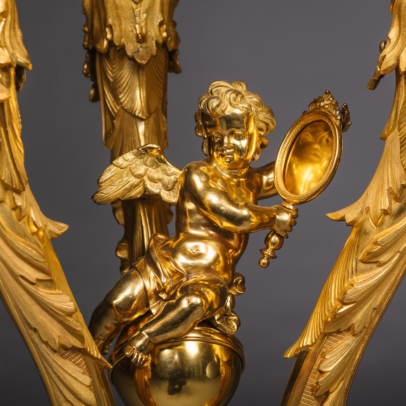 Pareja de pedestales de bronce dorado Napoléon III Francés en venta