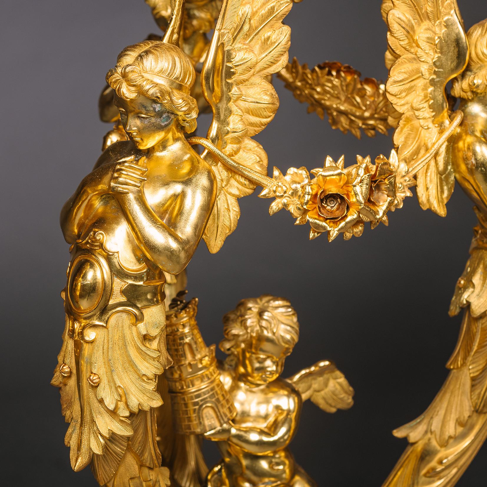 Pareja de pedestales de bronce dorado Napoléon III siglo XIX en venta