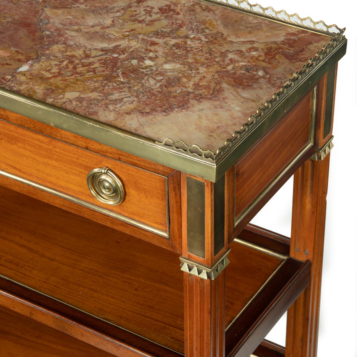Coppia di tavolini o comodini in legno satinato Napoleone III in vendita 5