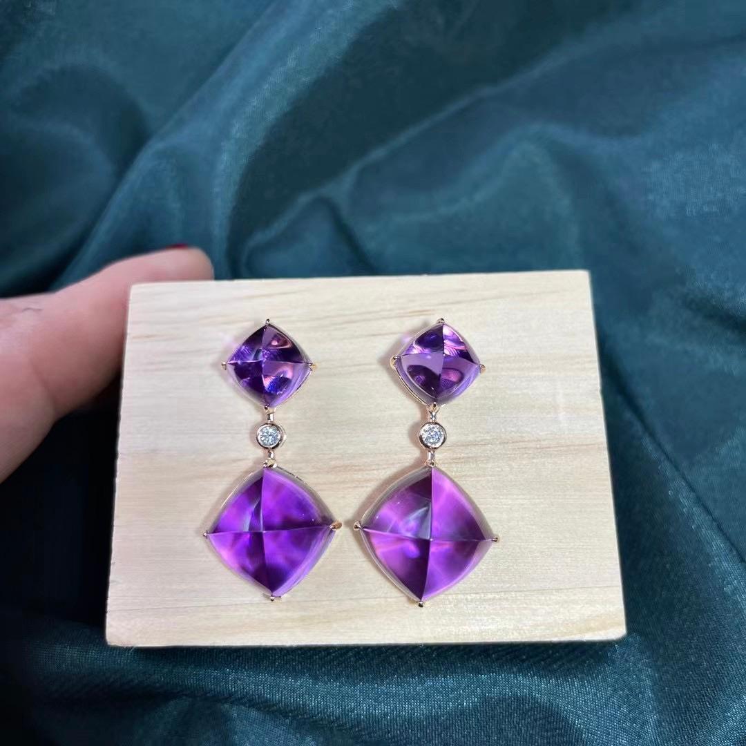 Contemporary Pair of Natural Amethyst Sugar Loaf Drop Earring in 18K Rose Gold