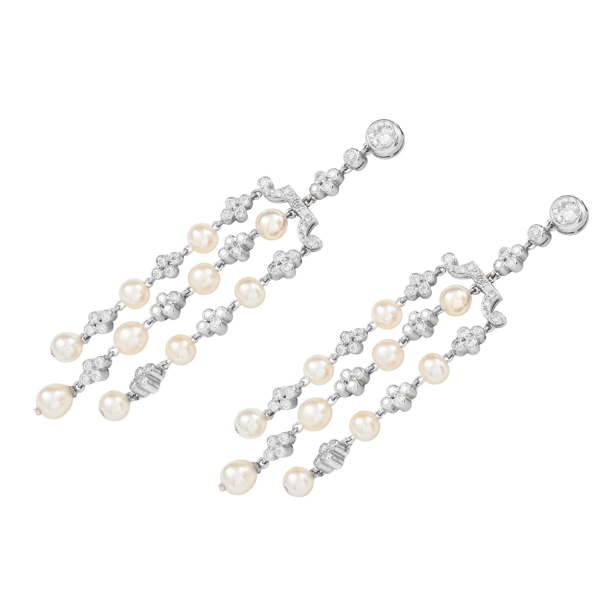 Paar natürliche Perlen- und Diamant-Tropfenohrringe mit Quasten (Brillantschliff) im Angebot