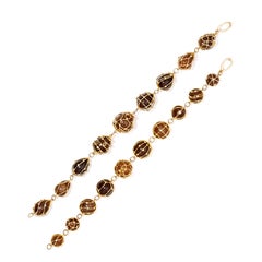 Pair of Natural Saltwater Pearl Bracelets in 18 Karat Yellow Gold Bracelets