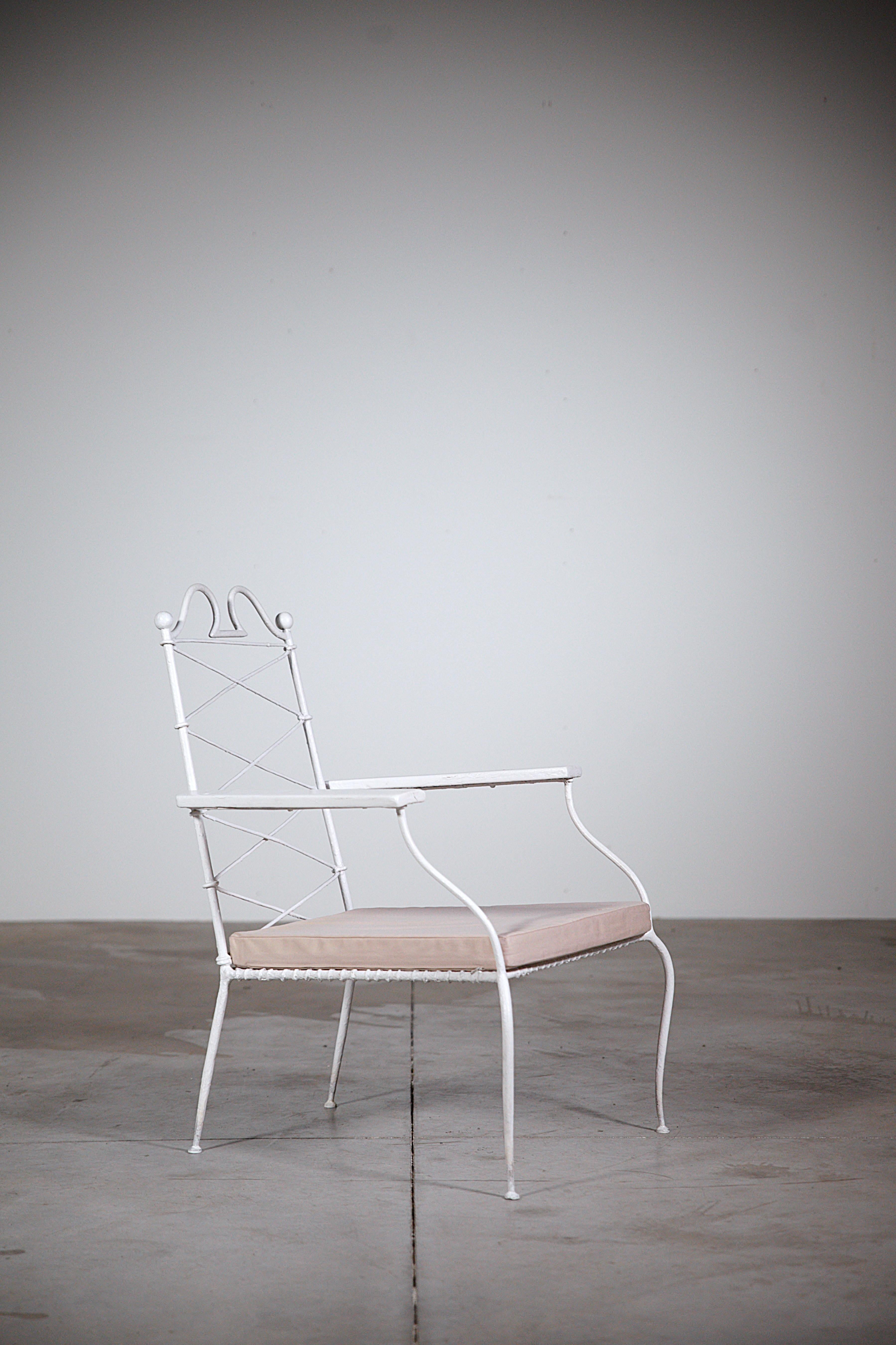 Paire de fauteuils néoclassiques par René Prou France 1950's en vente 8