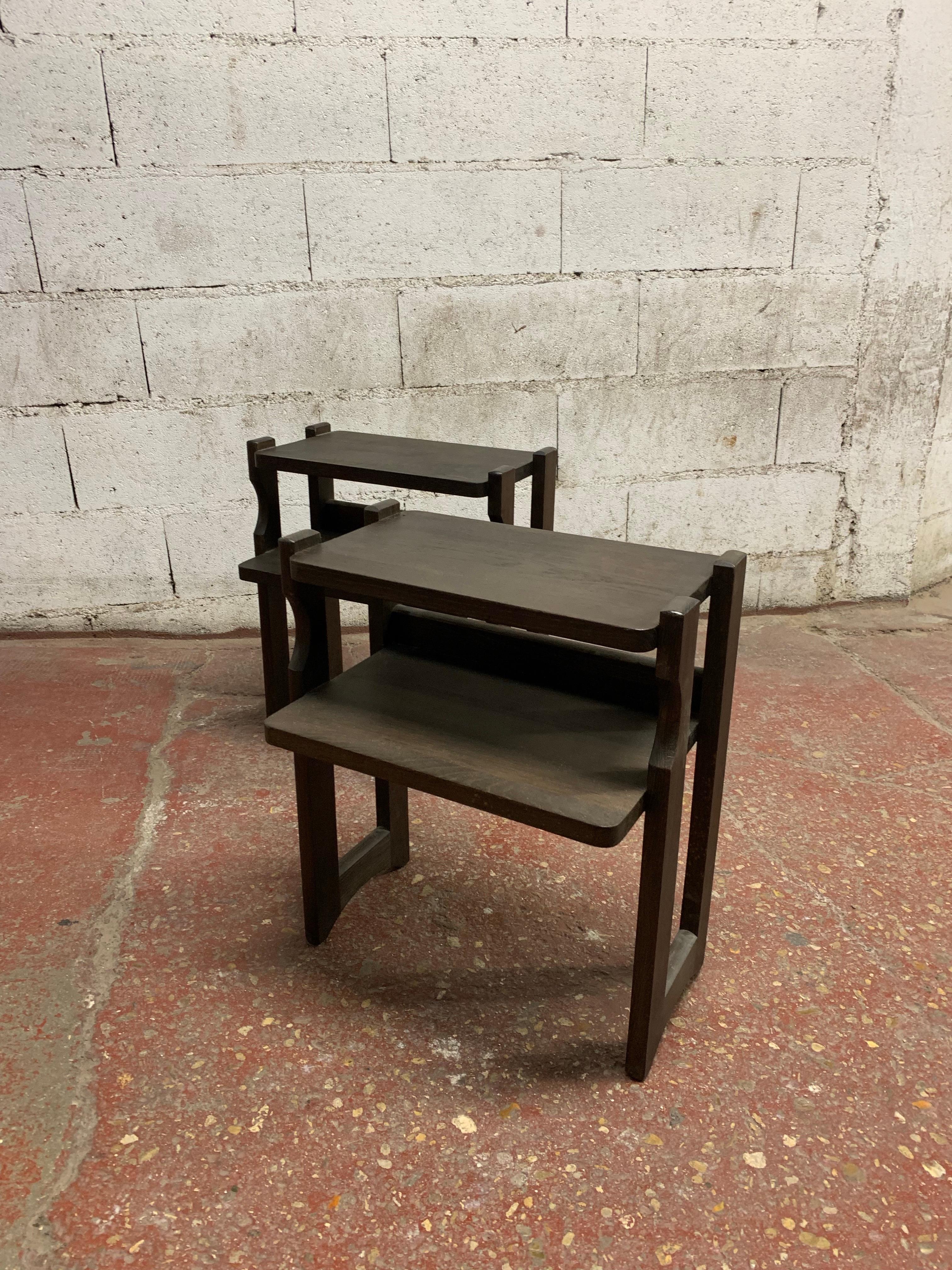 Paire de tables de chevet en ok foncé Guillerme et Chambron Edition Votre maison