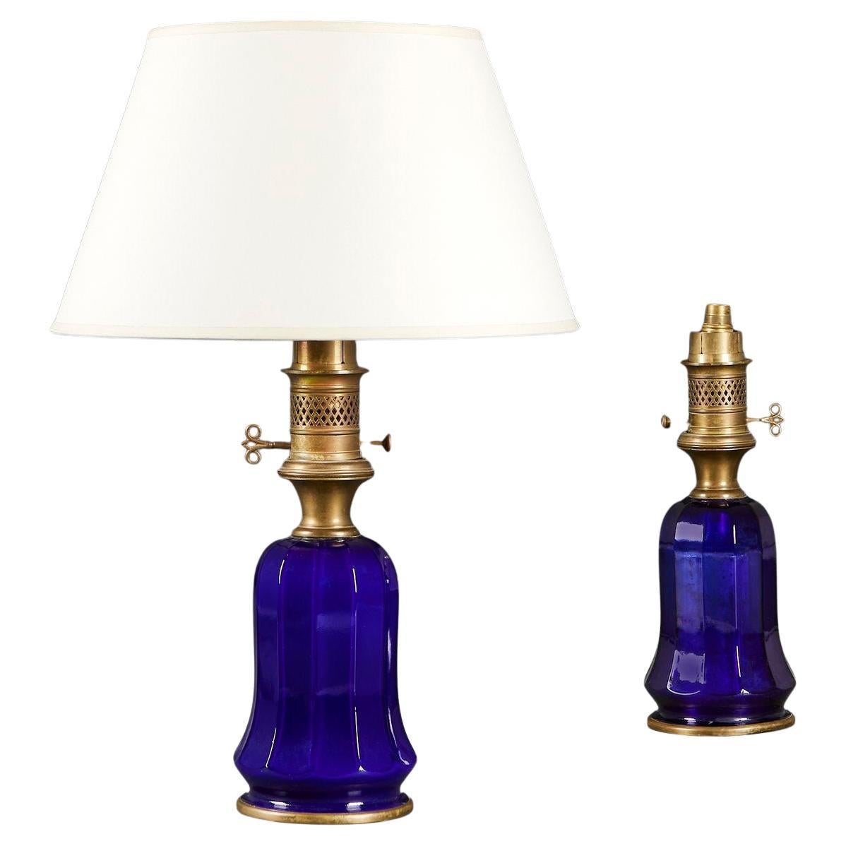 Paire de lampes bleu Bristol du XIXe siècle