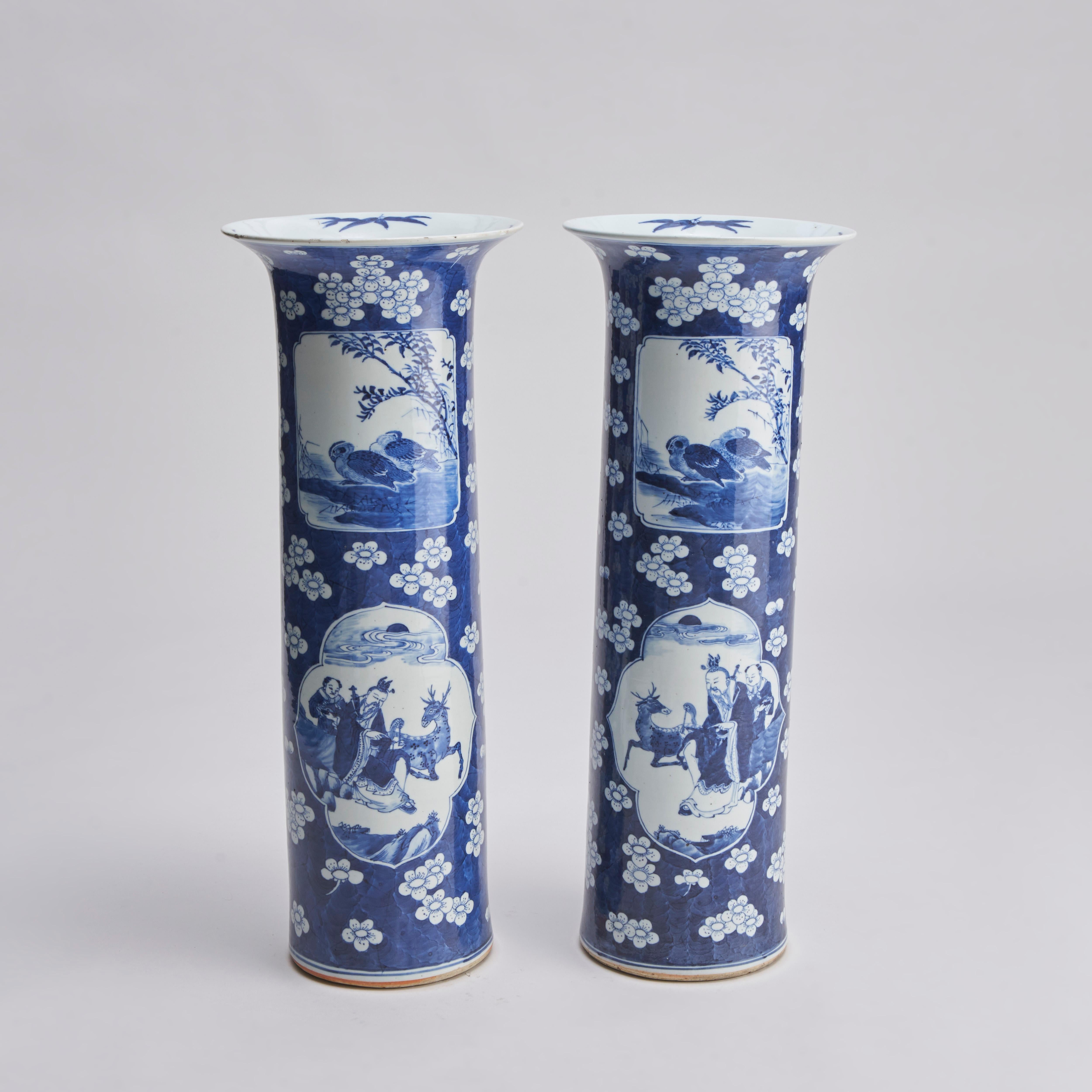 19th Century A pair of nineteenth Century Chinese blue and white sleeve vases (Circa 1870) For Sale