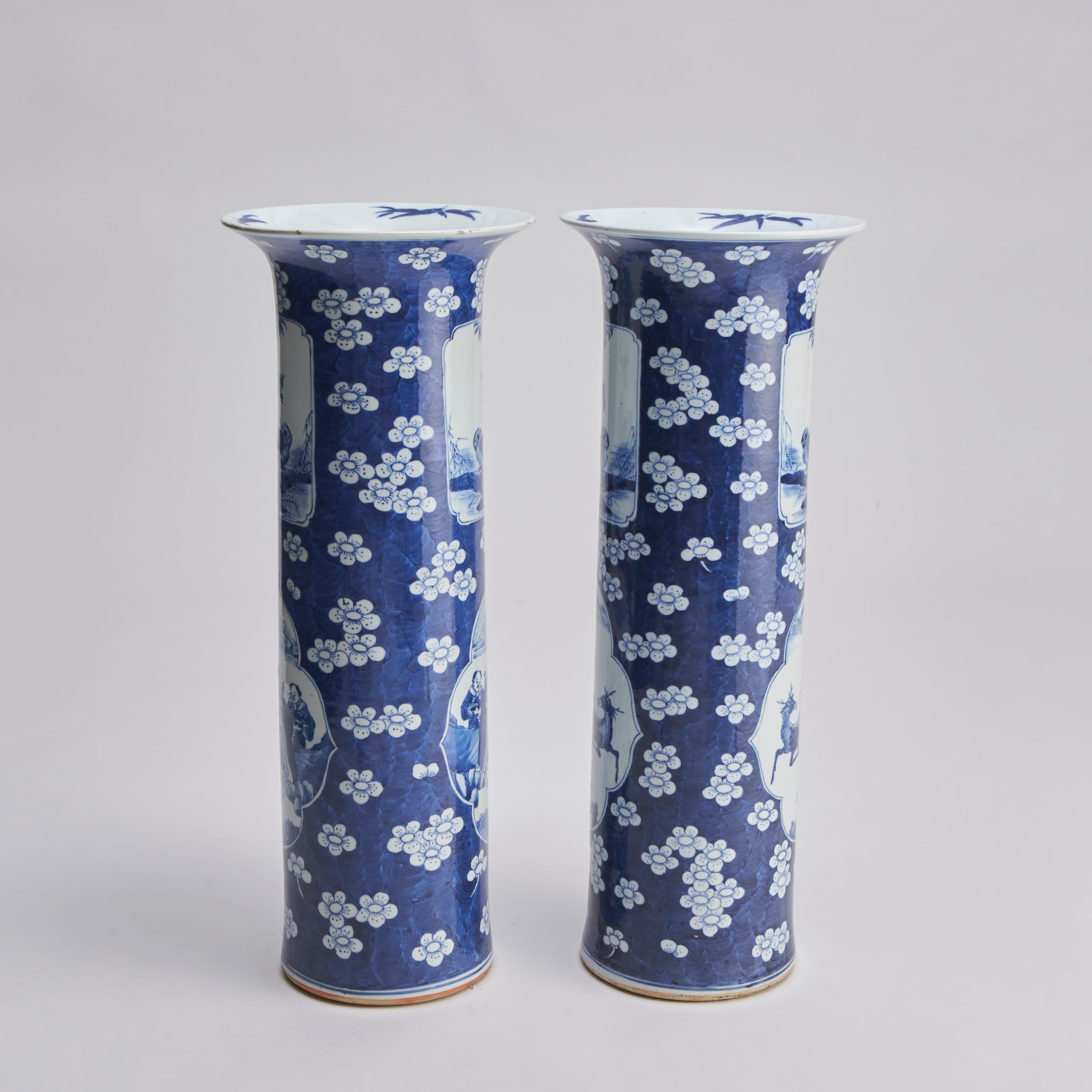 Porcelain A pair of nineteenth Century Chinese blue and white sleeve vases (Circa 1870) For Sale