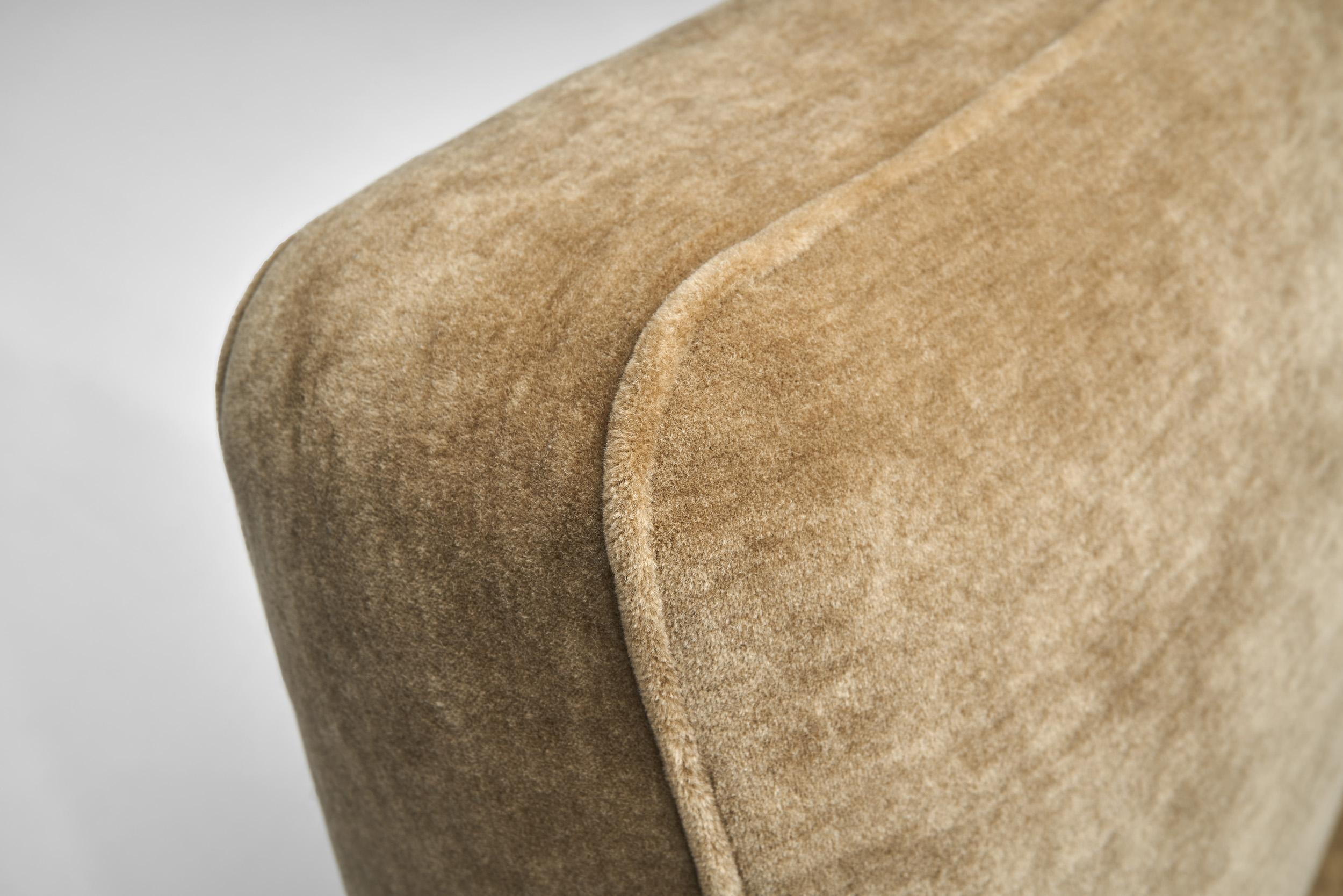 A Pair of Norwegian Art Deco Oak Armchairs, Norway 1930s For Sale 5