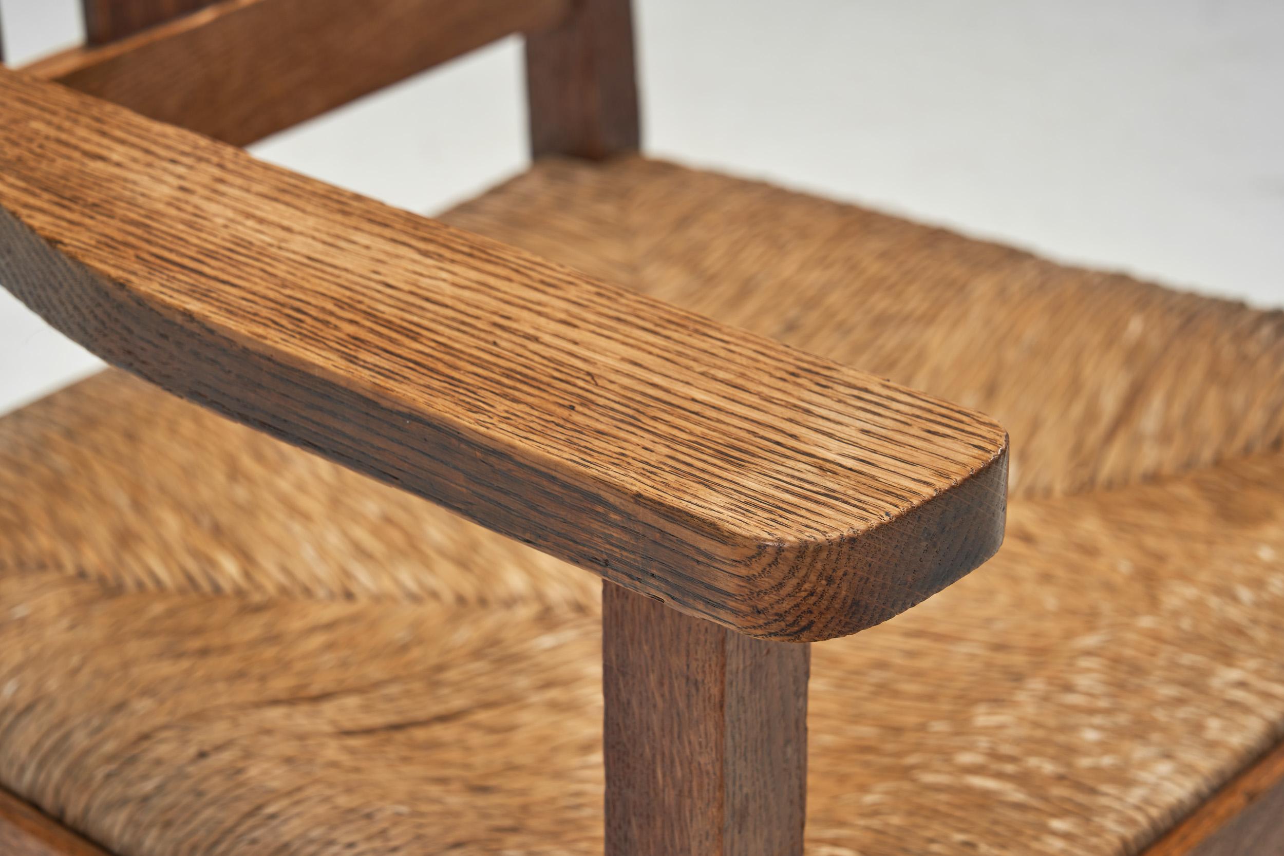 A Pair of Oak and Woven Rush High Back Armchairs, France 1940s For Sale 3