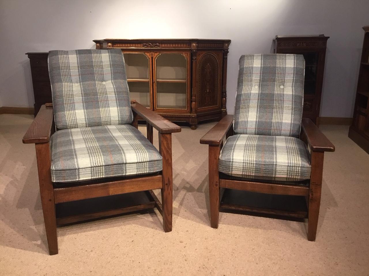 Pair of Oak Arts & Crafts Period Gentlemen's and Ladies Armchairs 7