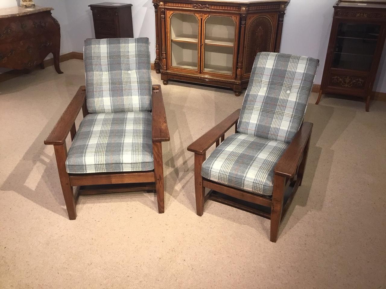 Pair of Oak Arts & Crafts Period Gentlemen's and Ladies Armchairs 8