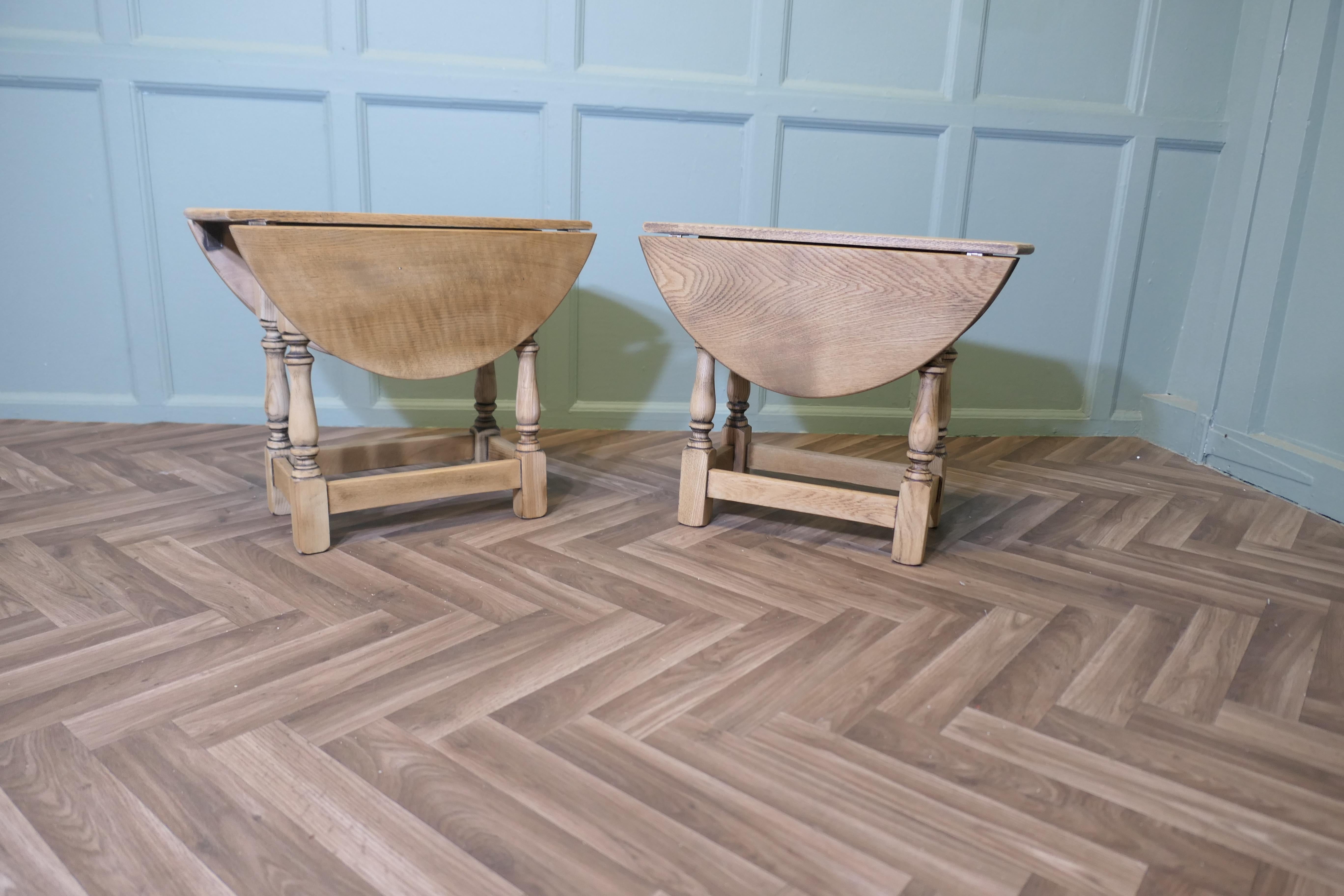 A Pair of Oak Coffee or Side Tables For Sale 1