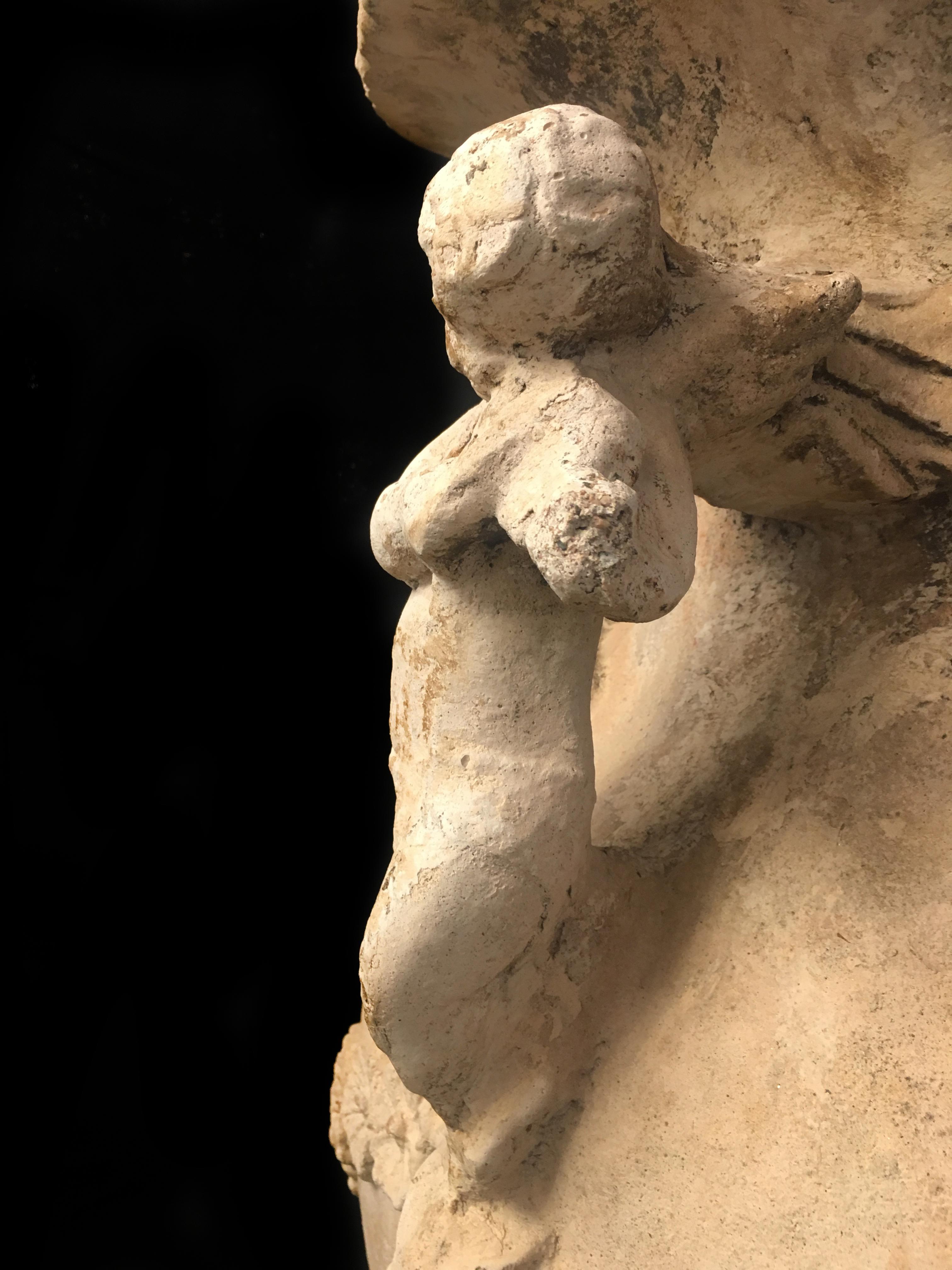 Pareja de jarrones italianos antiguos de piedra para jardín. Florencia, finales del siglo XVIII en venta 10