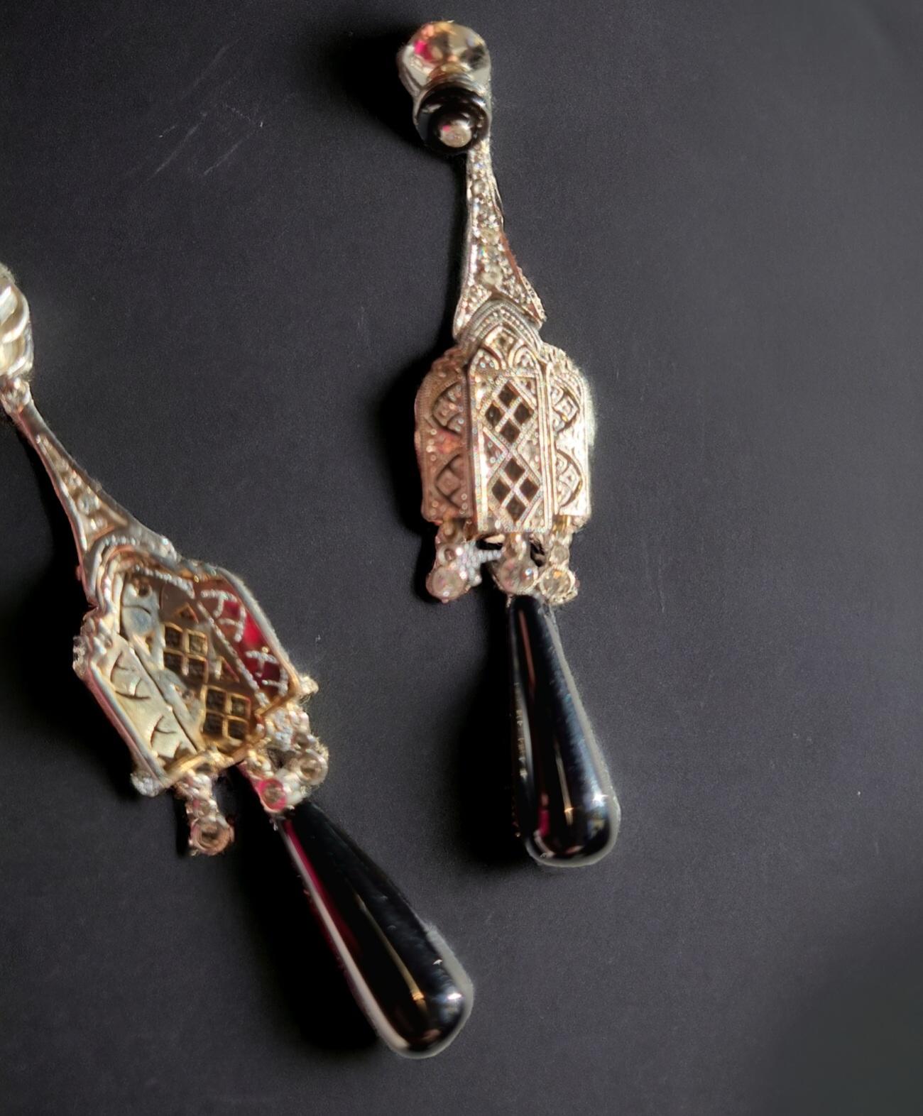 Ein Paar Ohrringe aus Onyx und Diamanten. Art-Deco-Stil. Montiert in Platin. im Zustand „Hervorragend“ im Angebot in OVIEDO, AS