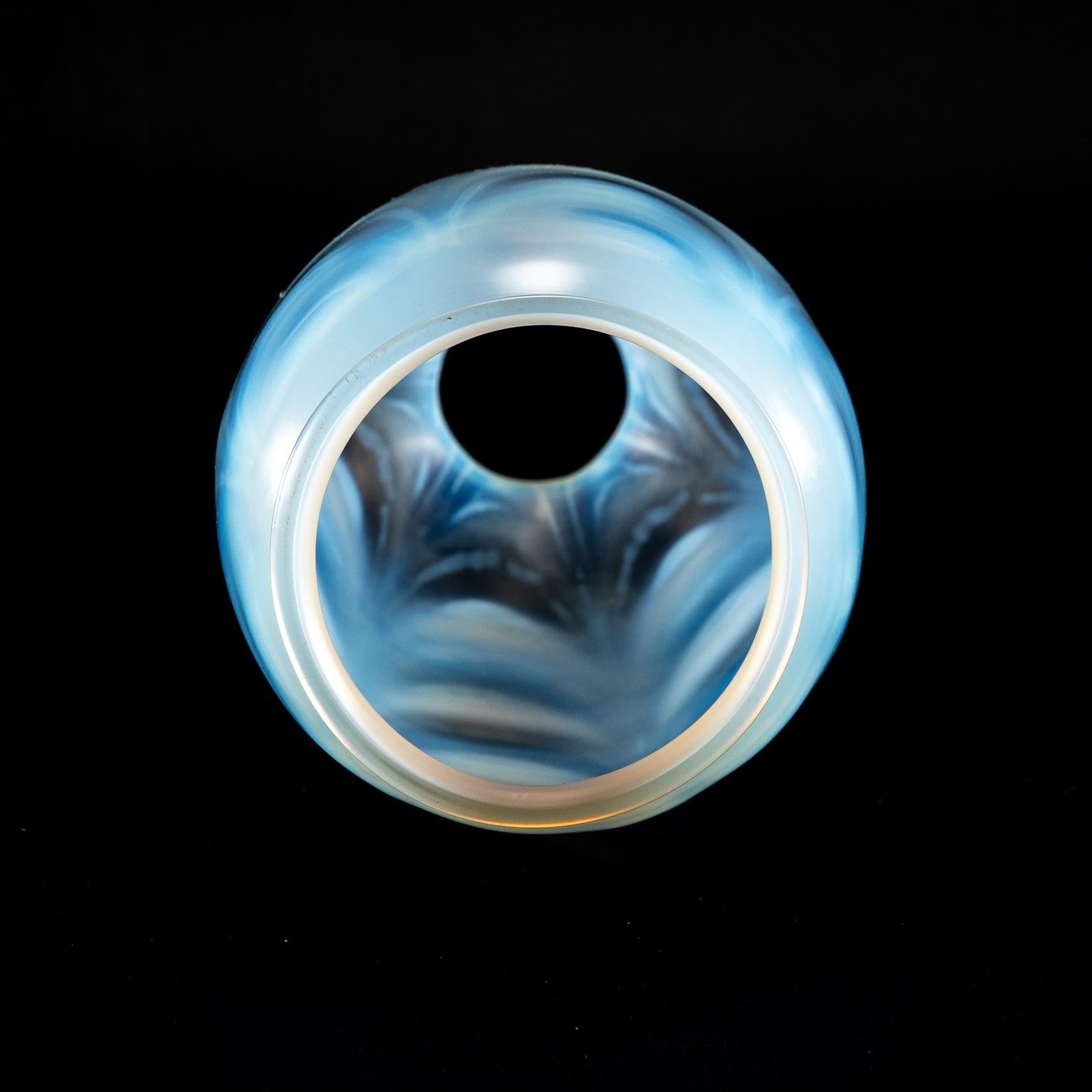 Hand-Crafted A Pair of Opalescent Glass Shades with Striking Feathered Patterns For Sale