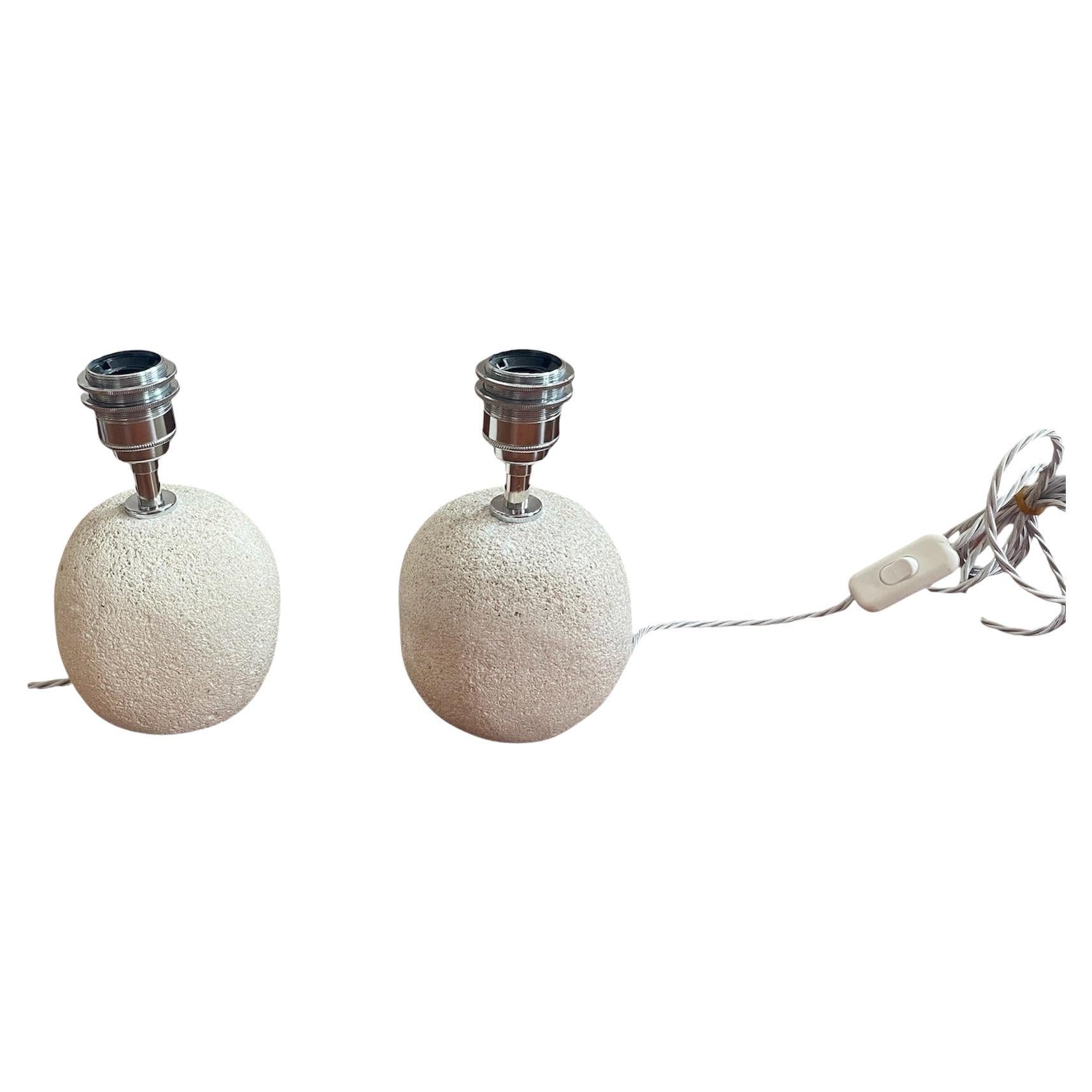 Ein Paar organische Tischlampen aus Stein, Frankreich, 20. im Angebot 4