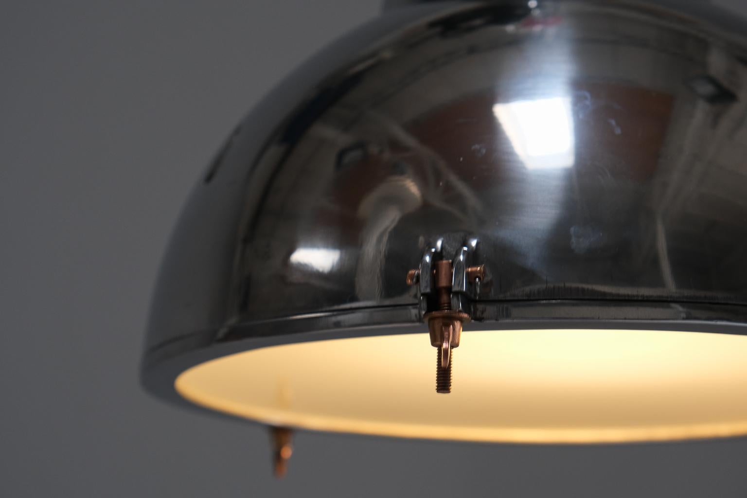 Ein Paar original französische Industrielampen, restauriert, ca. 1040er Jahre (Französisch) im Angebot