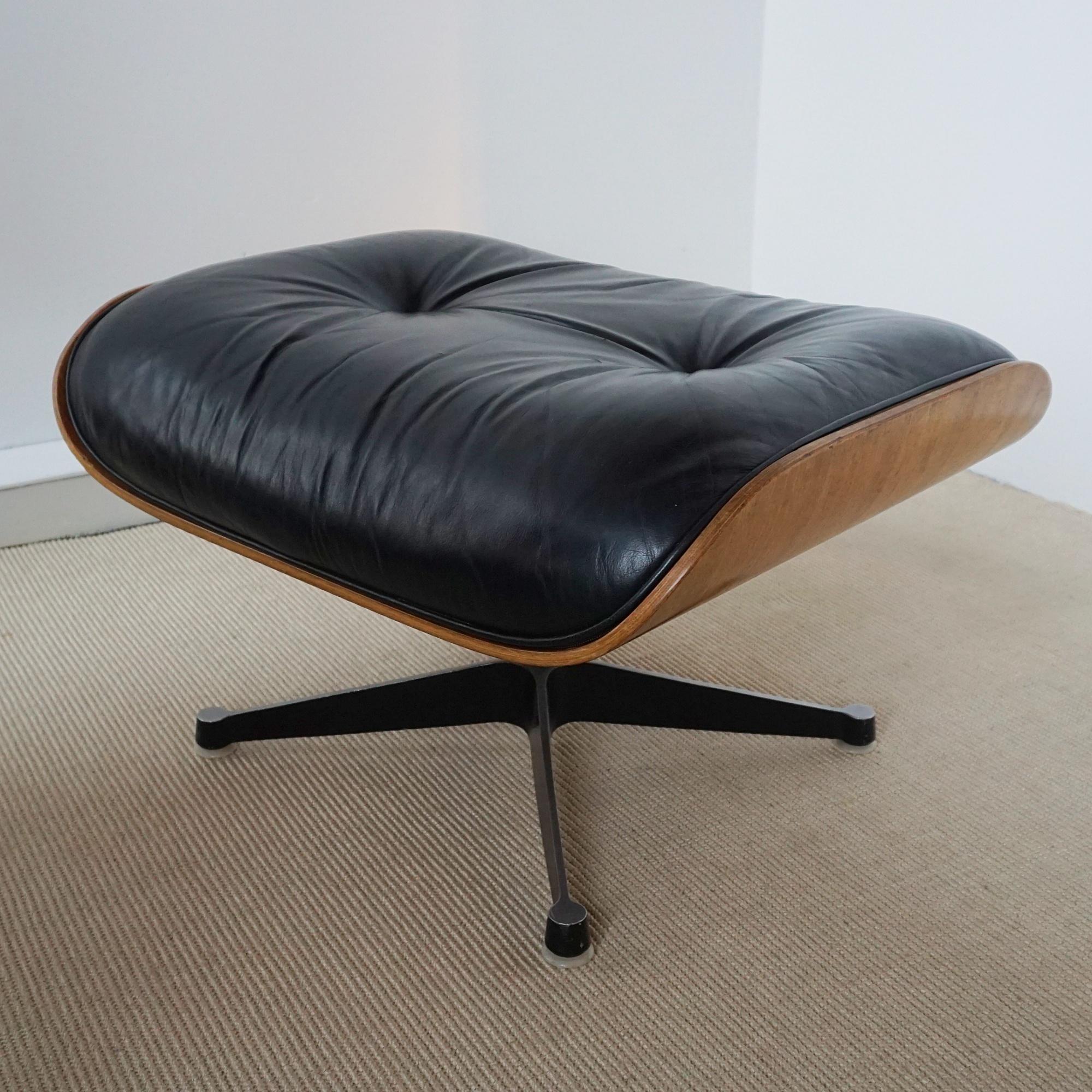 A Pair of Original Herman Miller Eames Chairs and Ottoman for Hille 11