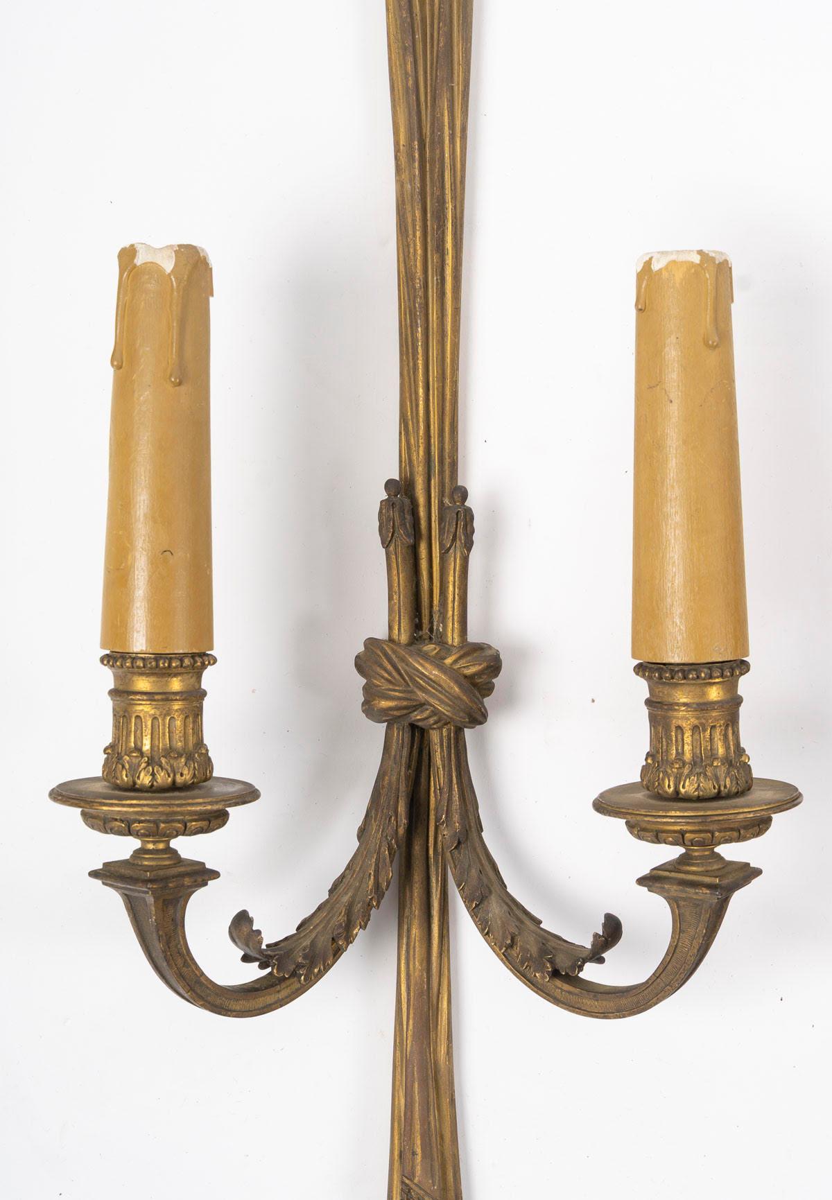 Dorato Coppia di scensori in ormolu, stile Luigi XVI, XIX secolo, periodo Napoleone III. in vendita