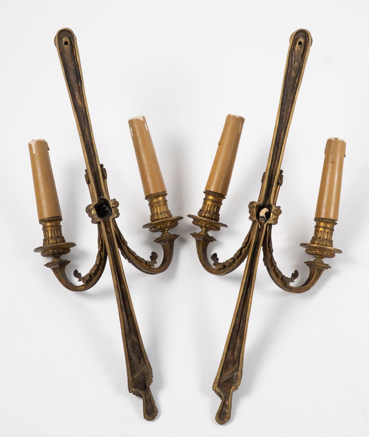 Coppia di scensori in ormolu, stile Luigi XVI, XIX secolo, periodo Napoleone III. in vendita 3