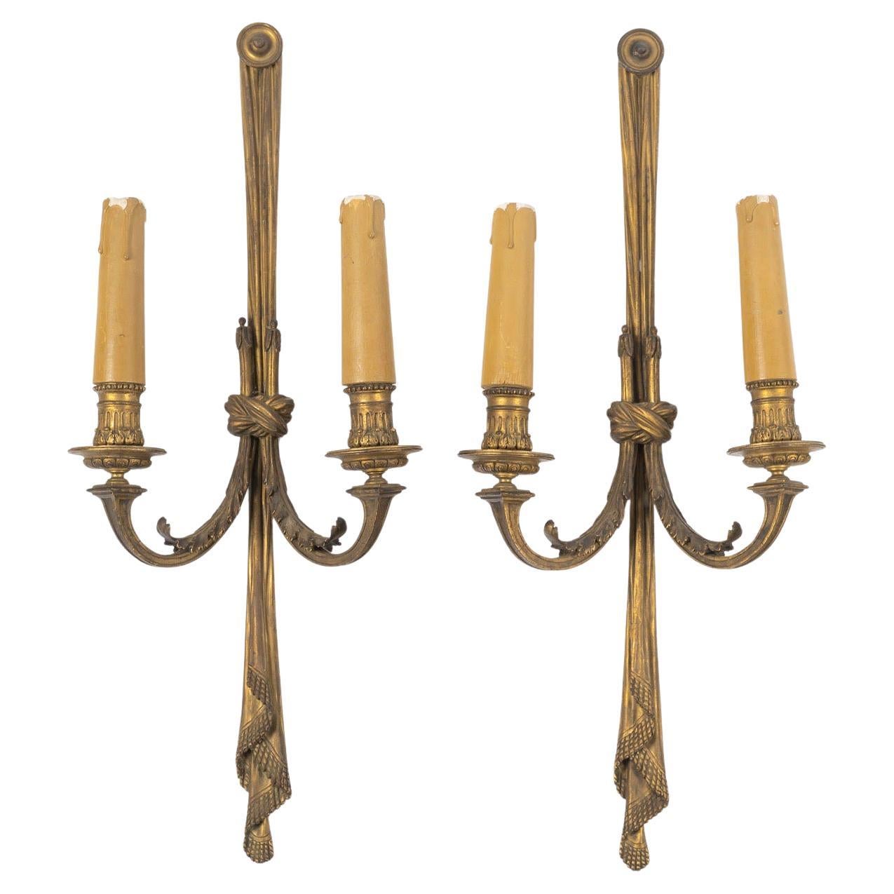 Coppia di scensori in ormolu, stile Luigi XVI, XIX secolo, periodo Napoleone III. in vendita