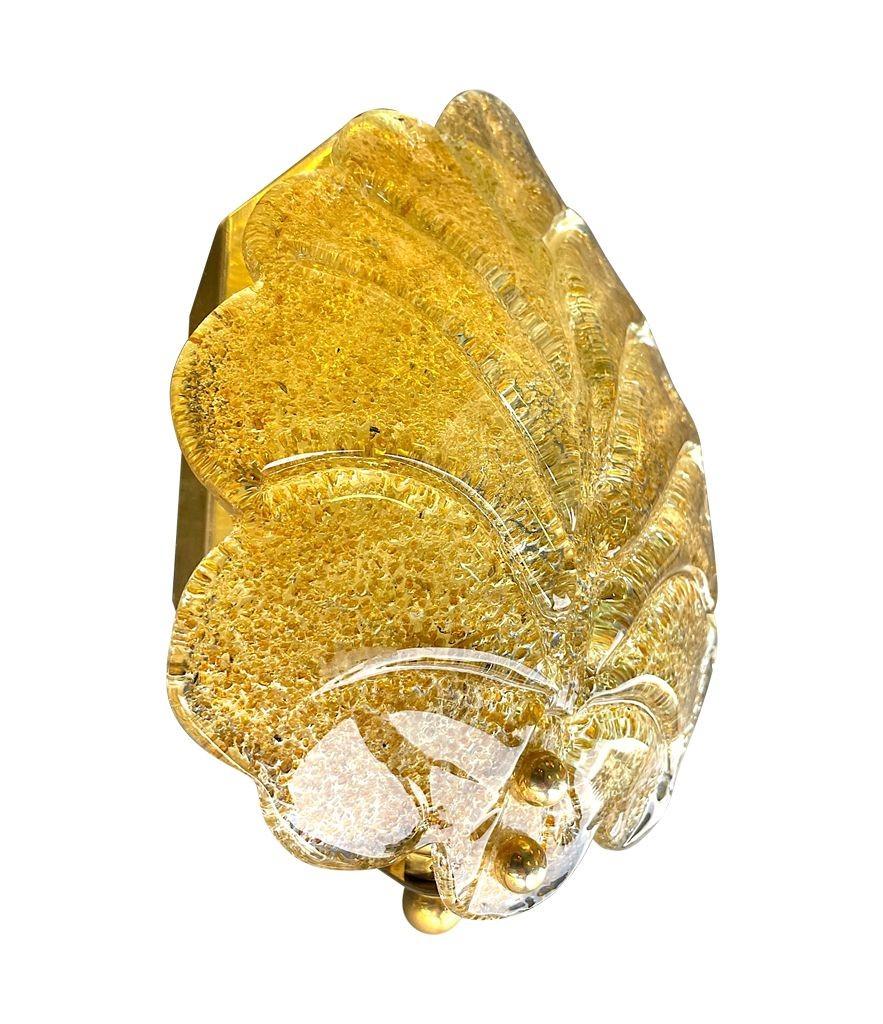 Coppia di appliques di Orrefors in vetro e foglie d'ottone di Reijmyre in vendita 3