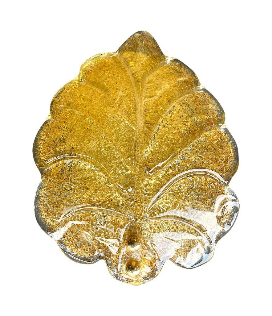 Coppia di appliques di Orrefors in vetro e foglie d'ottone di Reijmyre in vendita 2