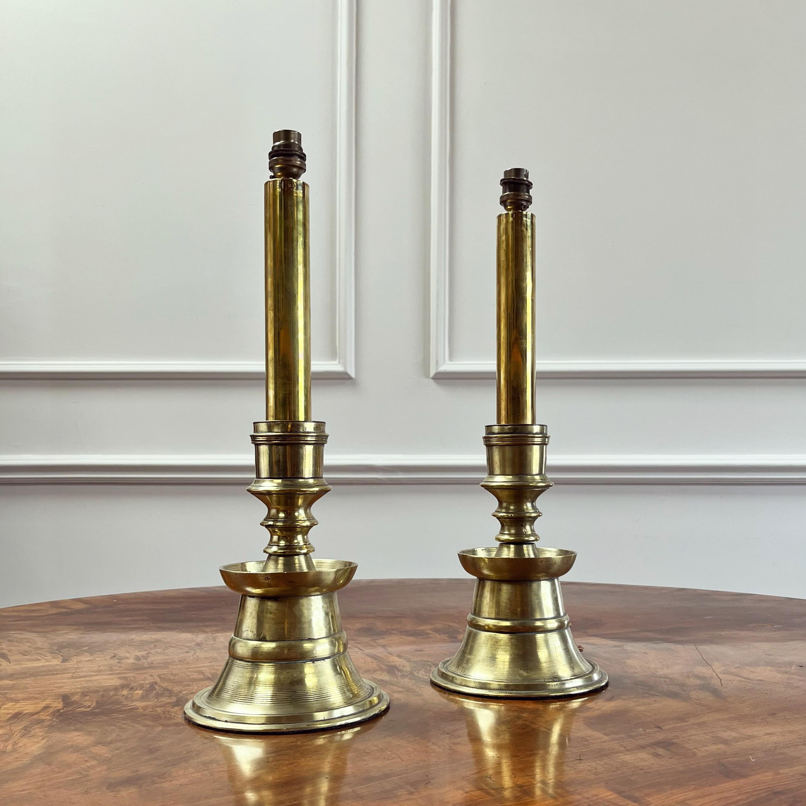 Un par de candelabros otomanos, ahora como lámparas en Excelente estado para la venta en London, GB