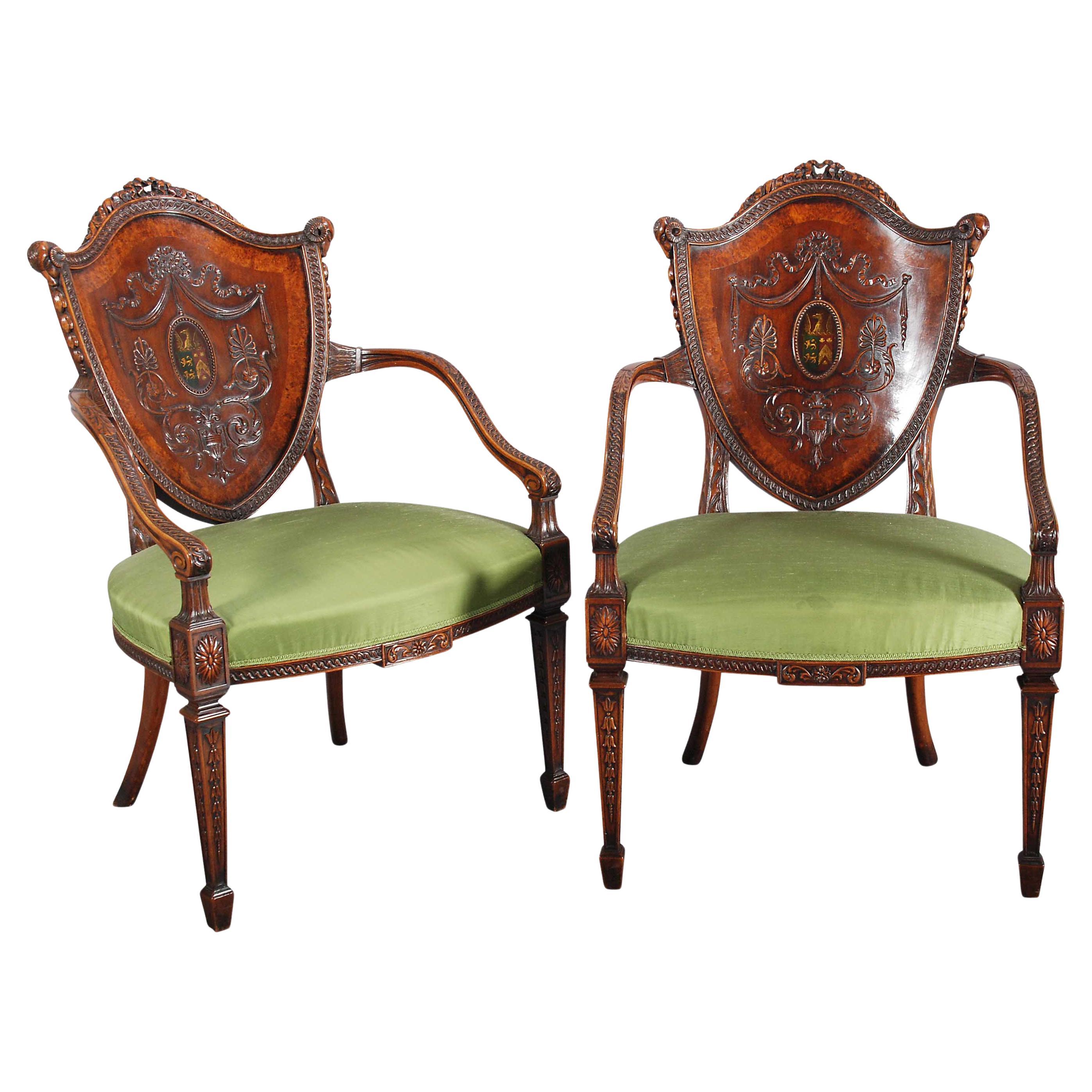 Ein Paar überdimensionale Sessel mit Schildrücken im Angebot