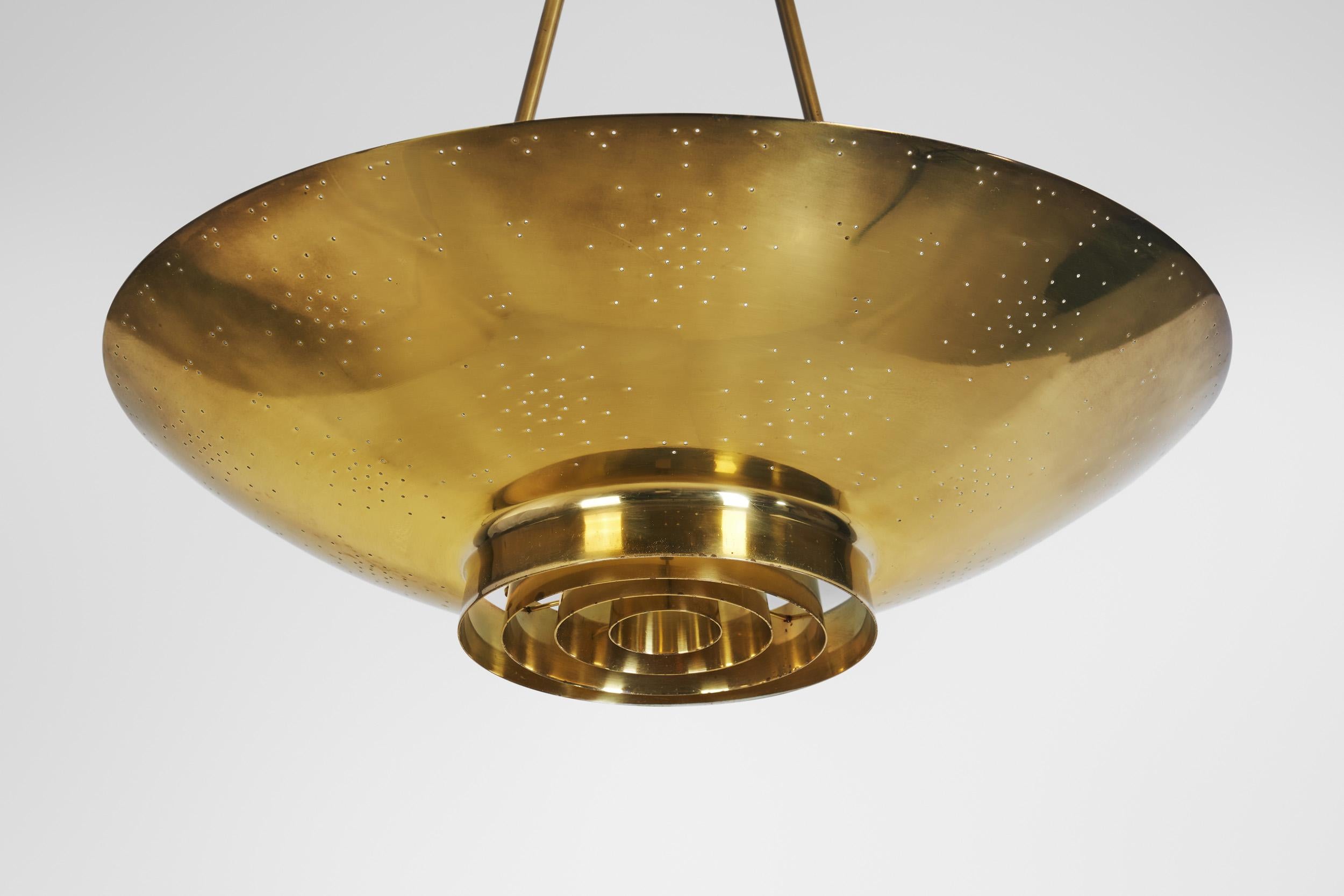 Coppia di lampade da soffitto Paavo Tynell modello 