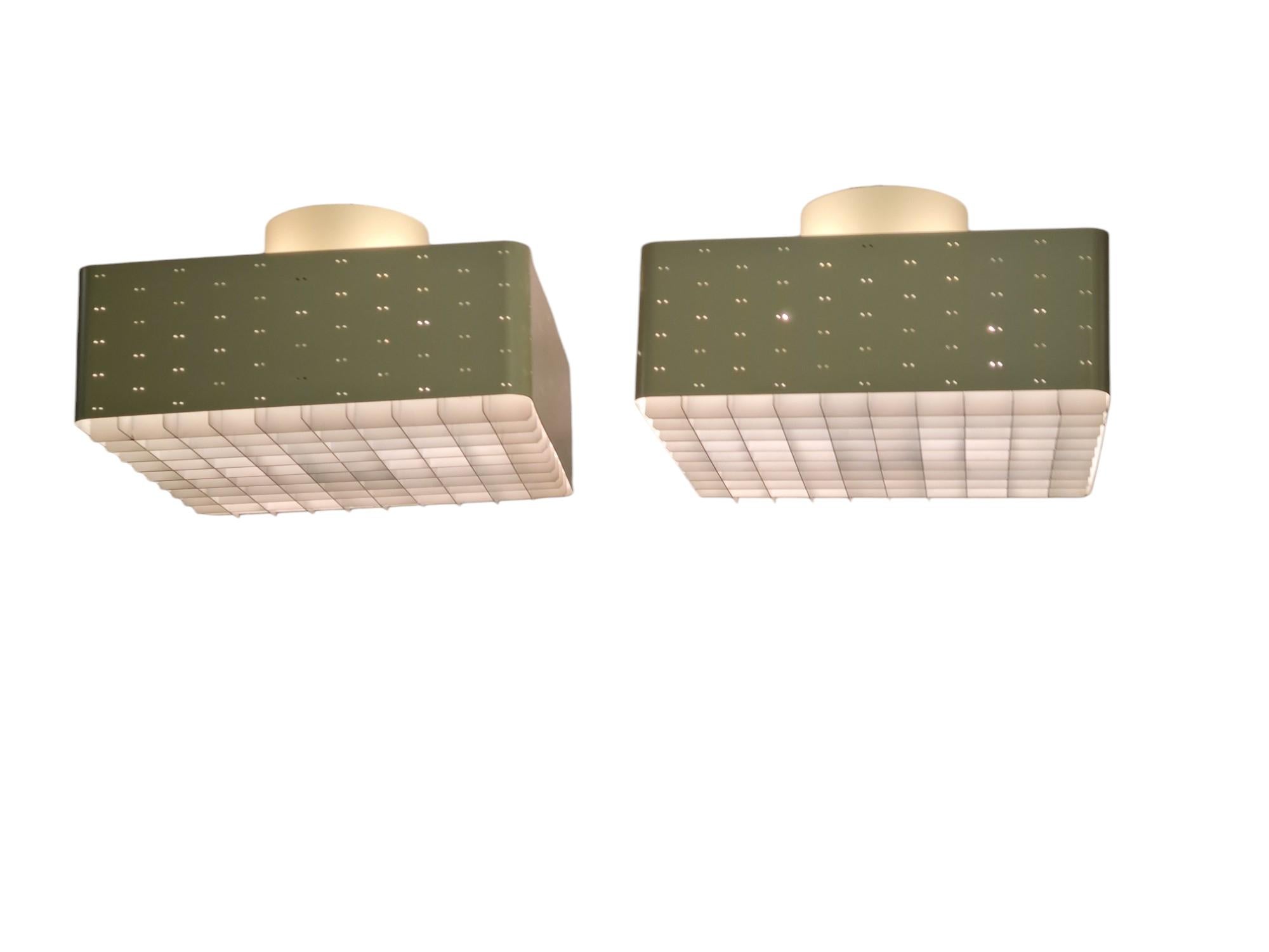 Scandinavo moderno Coppia di lampade da soffitto Paavo Tynell Starry Sky 9068, in giallo e bianco, Idman in vendita