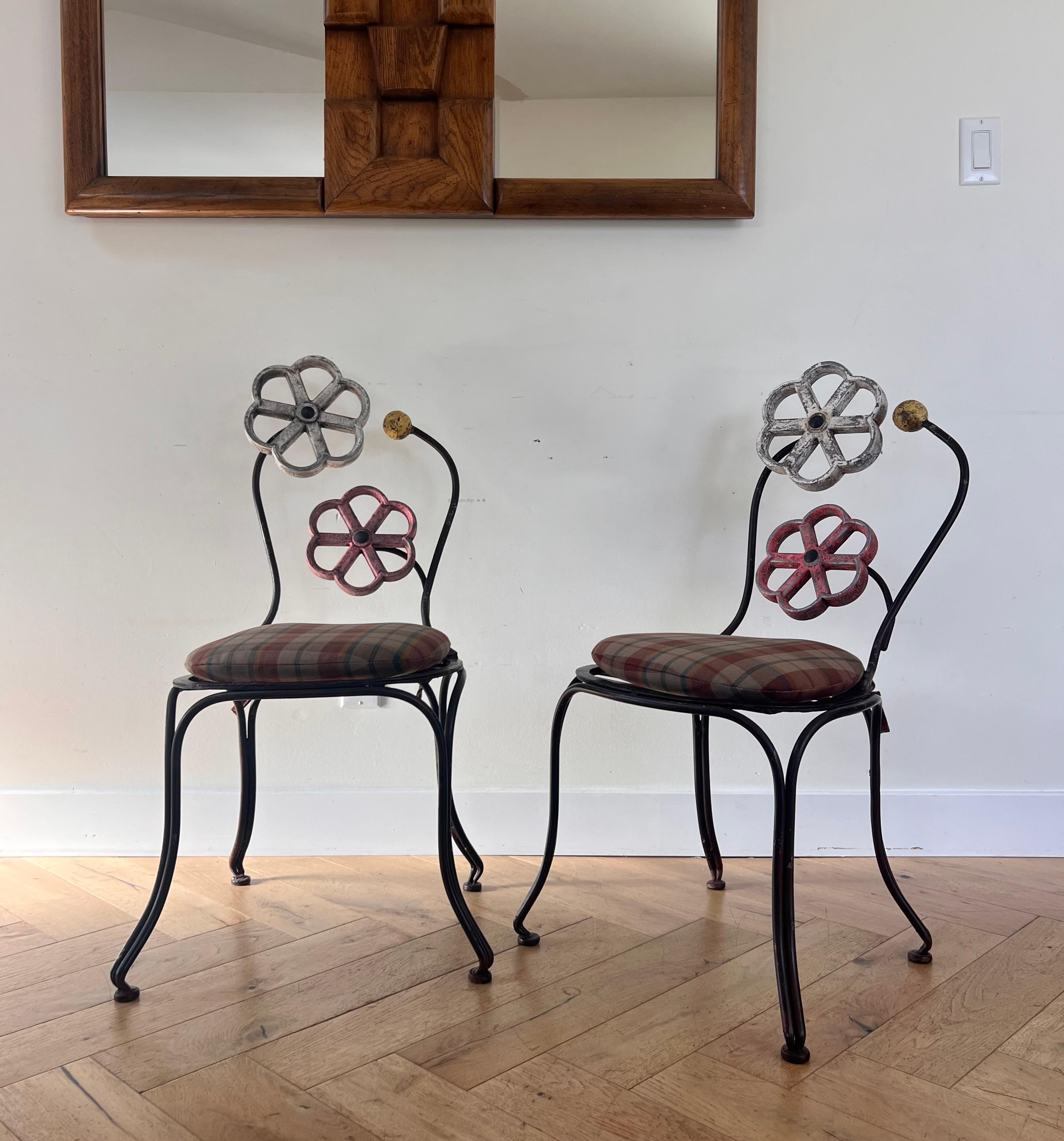 Paire de chaises en fer peint de Joe Brown pour Anthropologie, début de carrière en vente 10