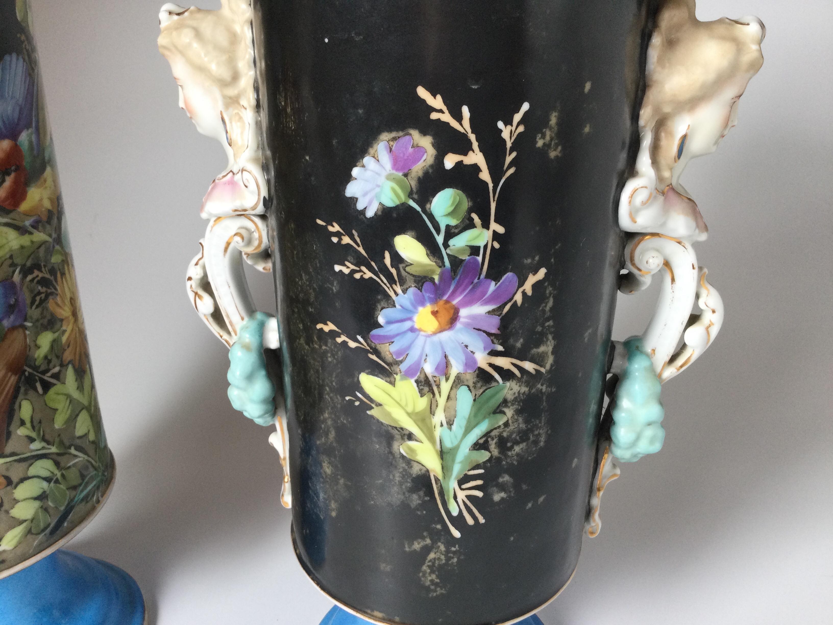 Pair of Paris Porcelain Hand Painted Cylinder Vases  For Sale 1