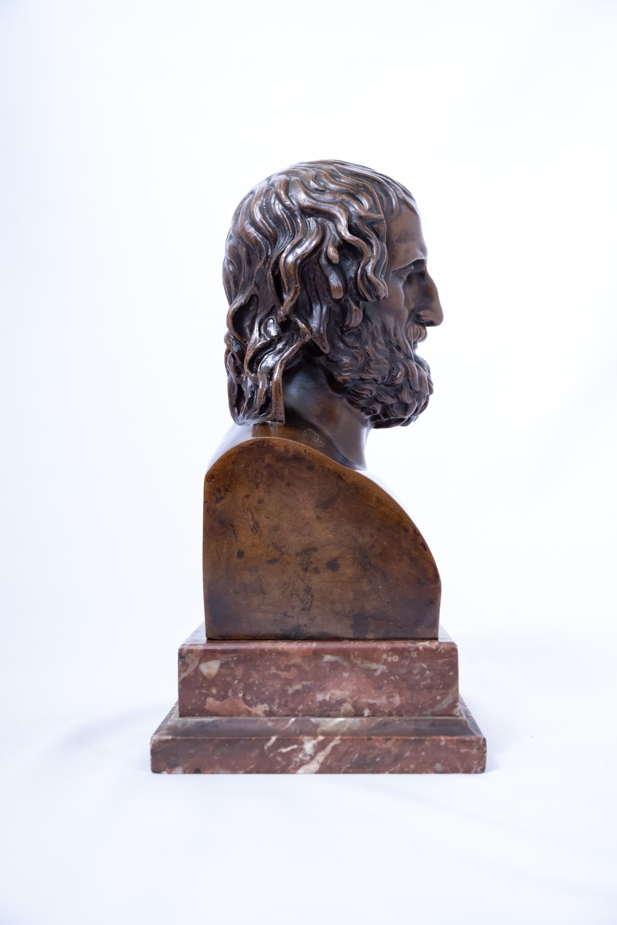 Patiné Paire de bustes en bronze patiné représentant Homer et Euripedes en vente