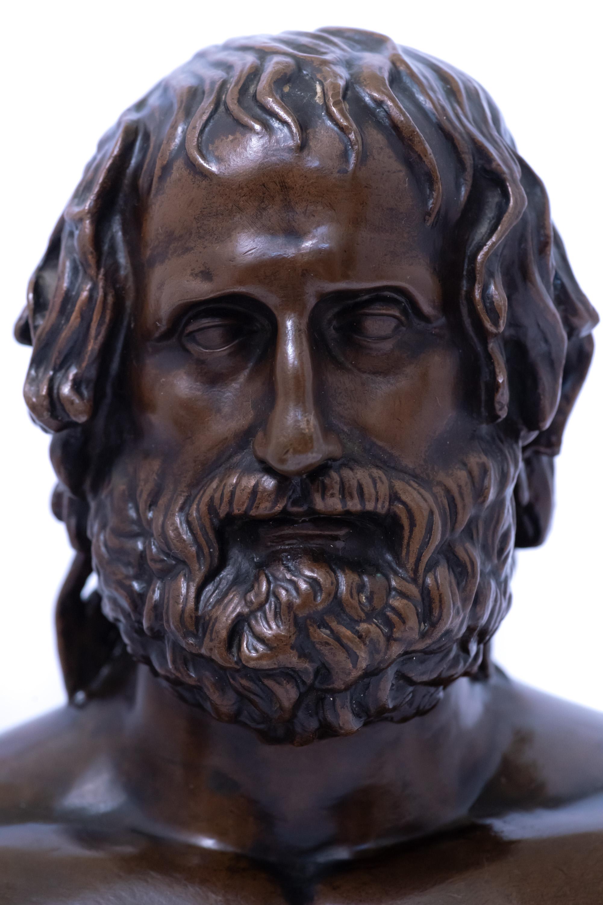 A Pair of Patinated Bronze Busts Depicting Homer and Euripedes For Sale 1