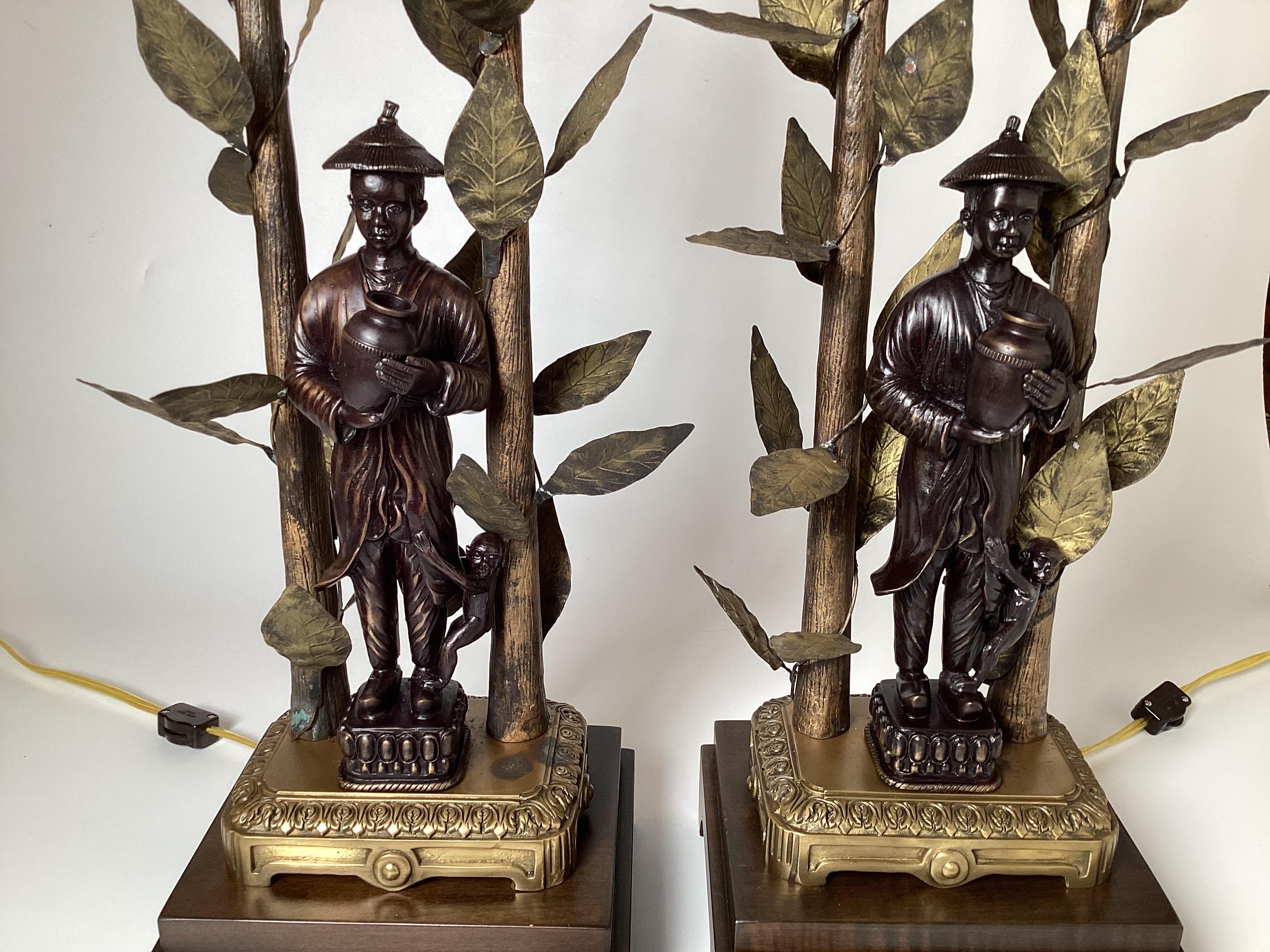 Pair of Patinated Bronze Hollywood Regency Chinoiseries Table Lamps For Sale 5