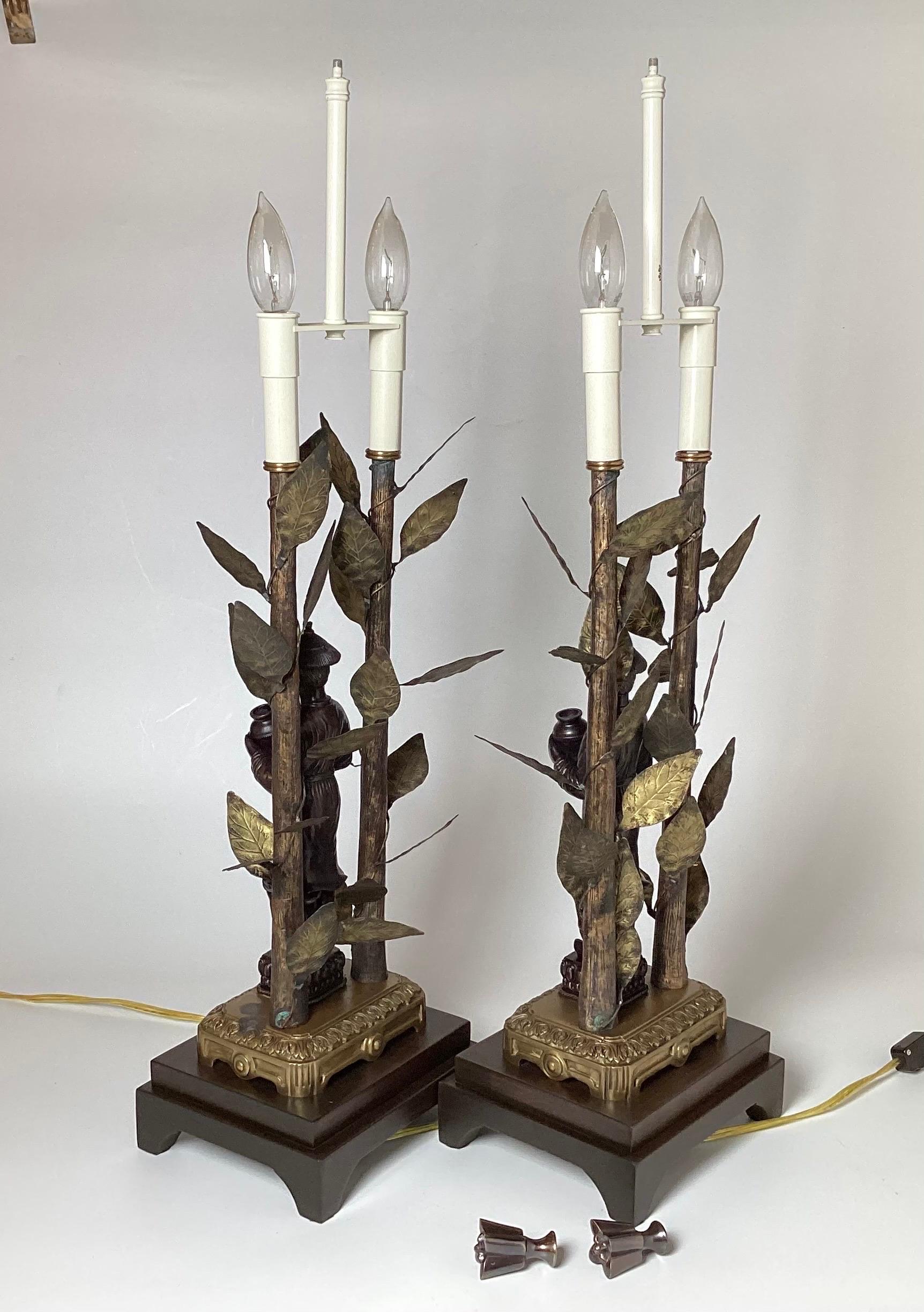 Pair of Patinated Bronze Hollywood Regency Chinoiseries Table Lamps For Sale 6