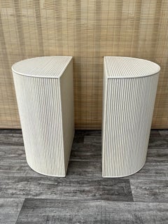Ein Paar von Pencil Reed Coastal Style Dining Table Bases /Pedestals. Circa 1980er Jahre