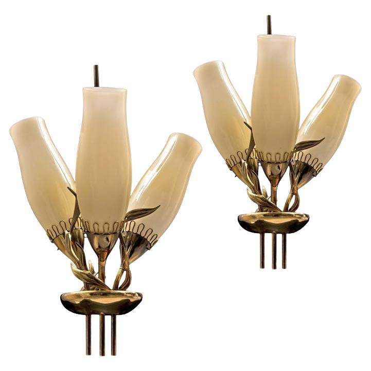 Mauri Almari Chandeliers and Pendants
