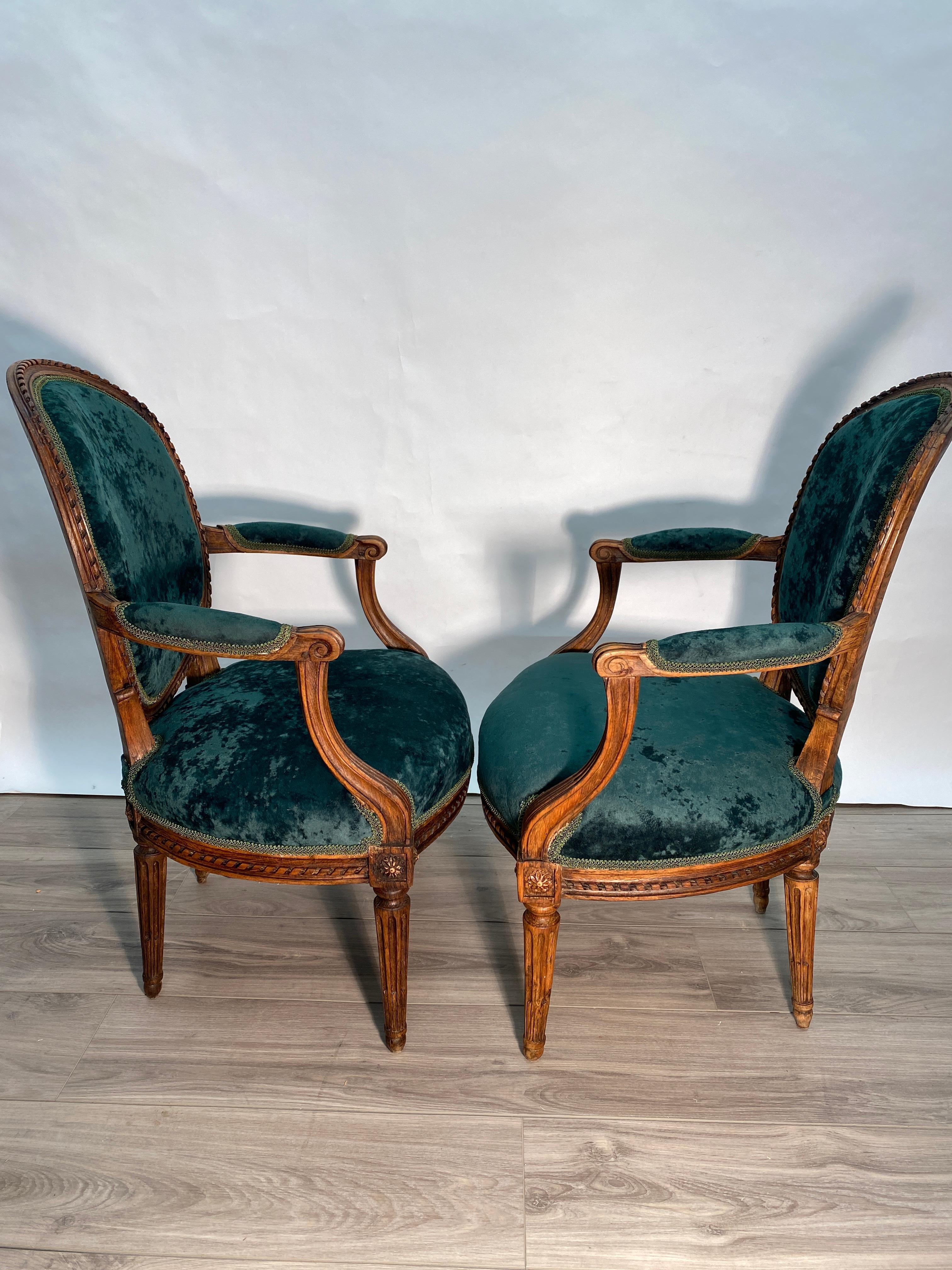 Pair of Period 18th Century French Louis XVI Walnut Fauteuil Arm Chairs For Sale 8