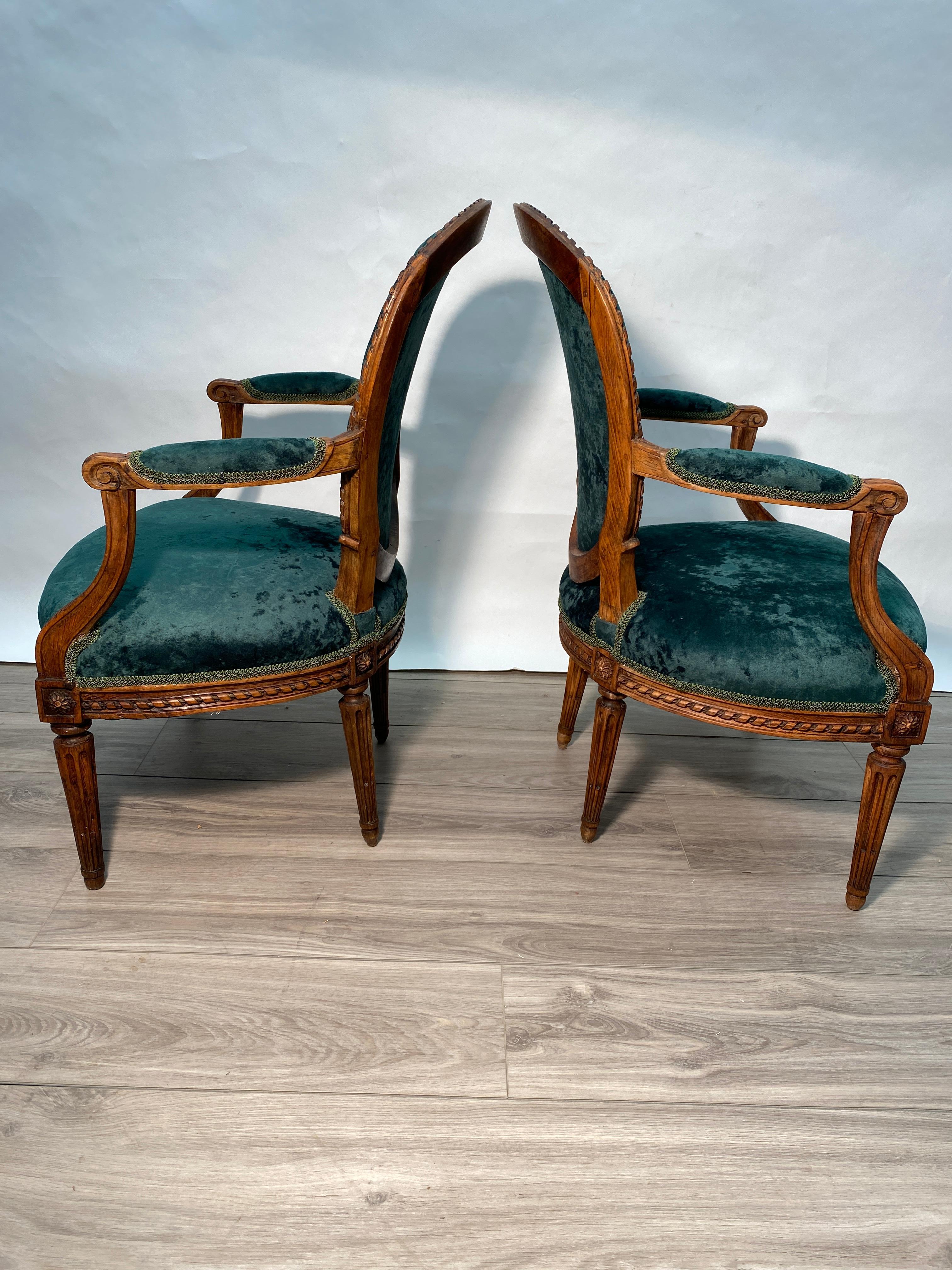 Pair of Period 18th Century French Louis XVI Walnut Fauteuil Arm Chairs For Sale 2