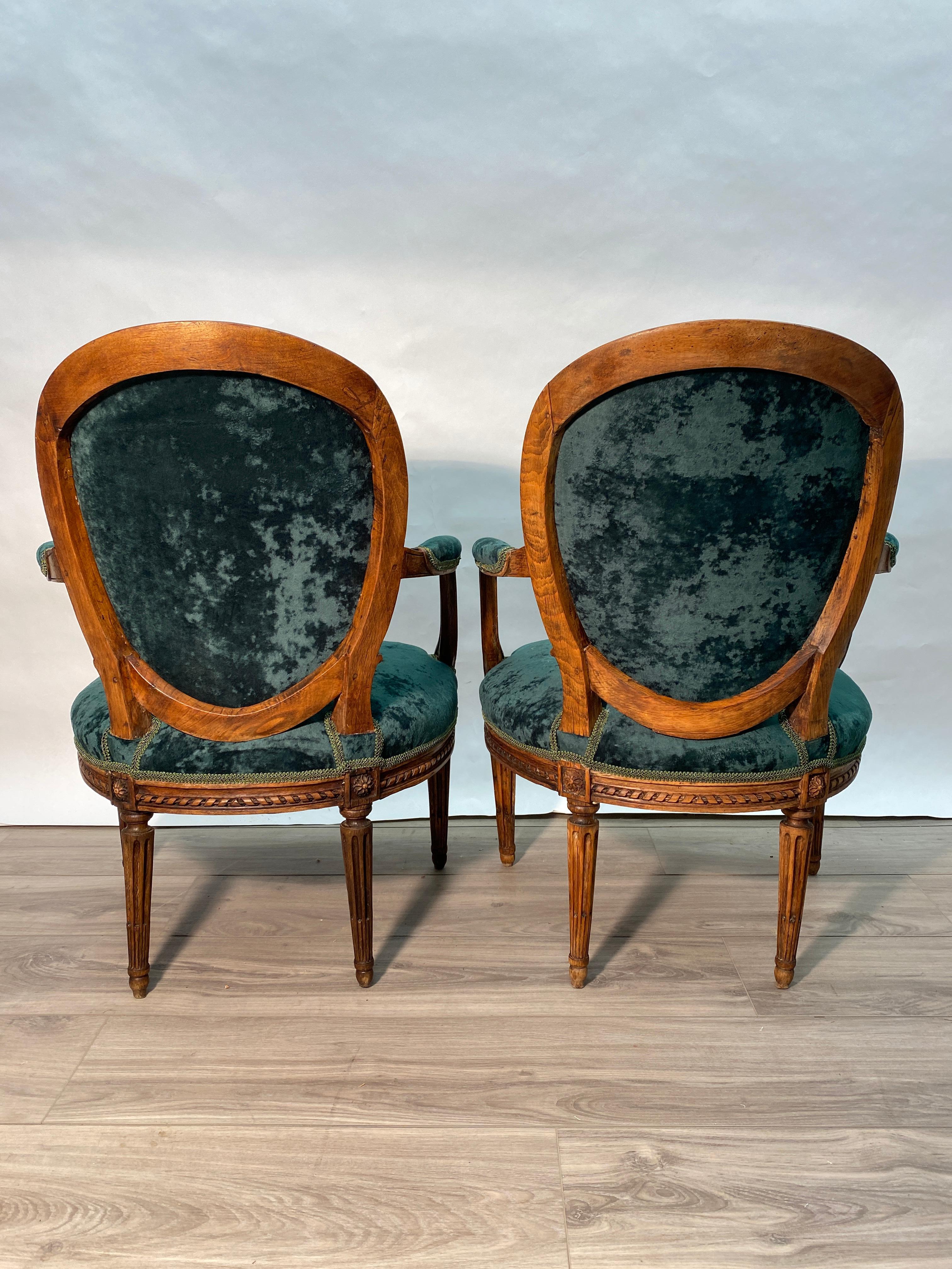 Pair of Period 18th Century French Louis XVI Walnut Fauteuil Arm Chairs For Sale 5