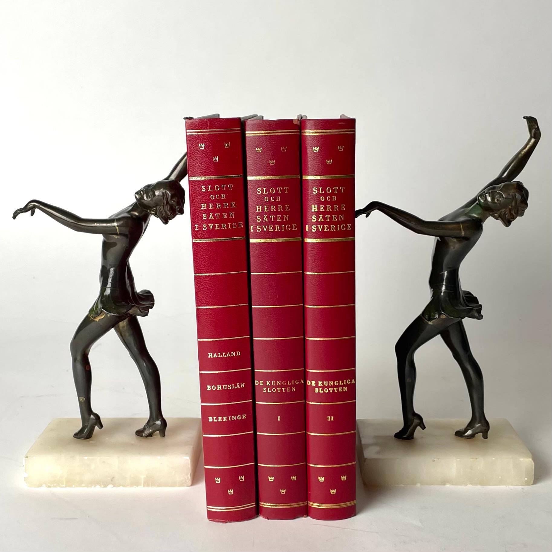 European A pair of period Art Deco Bookends from 1920s-1930s with dancing women.