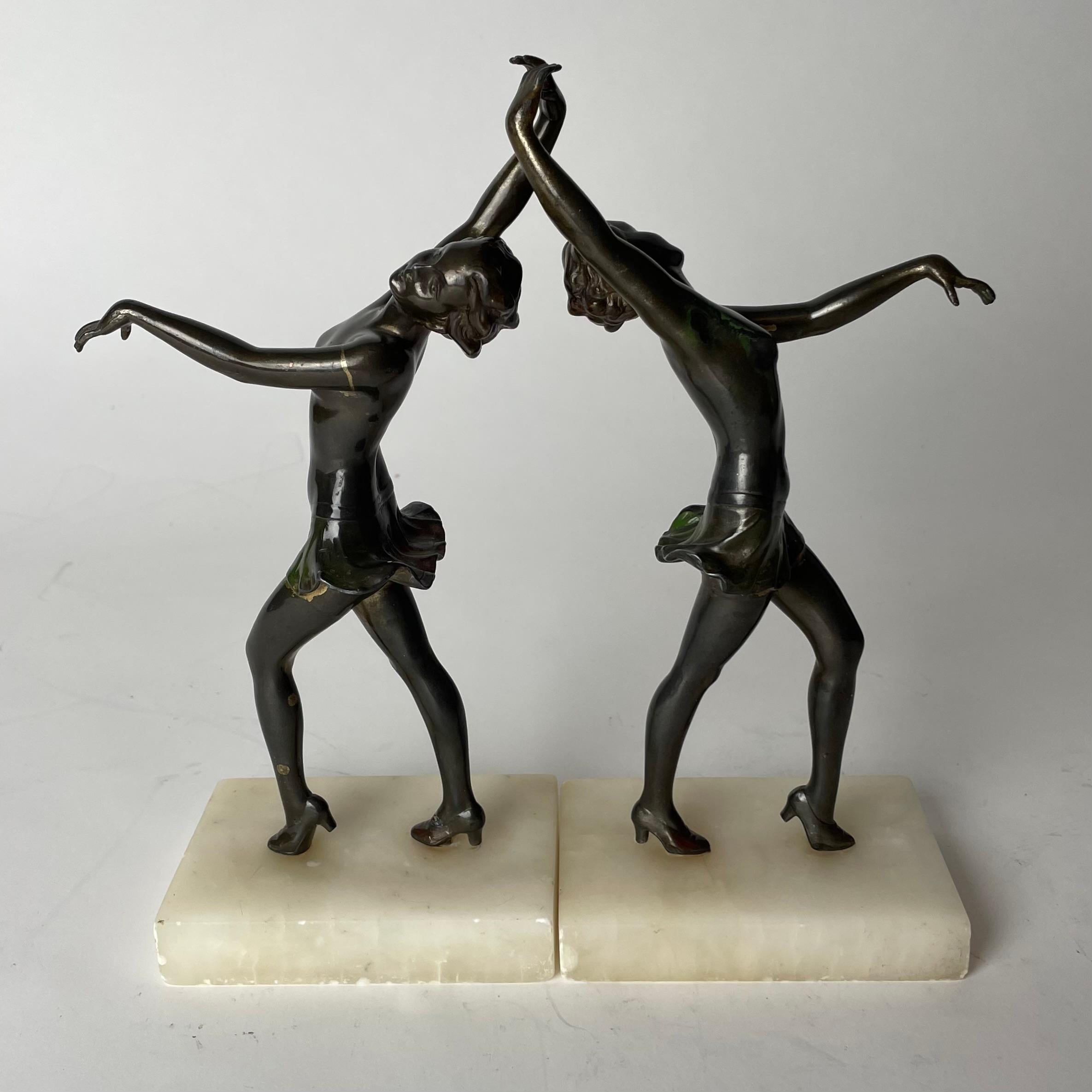 A pair of period Art Deco Bookends from 1920s-1930s with dancing women. In Good Condition In Knivsta, SE
