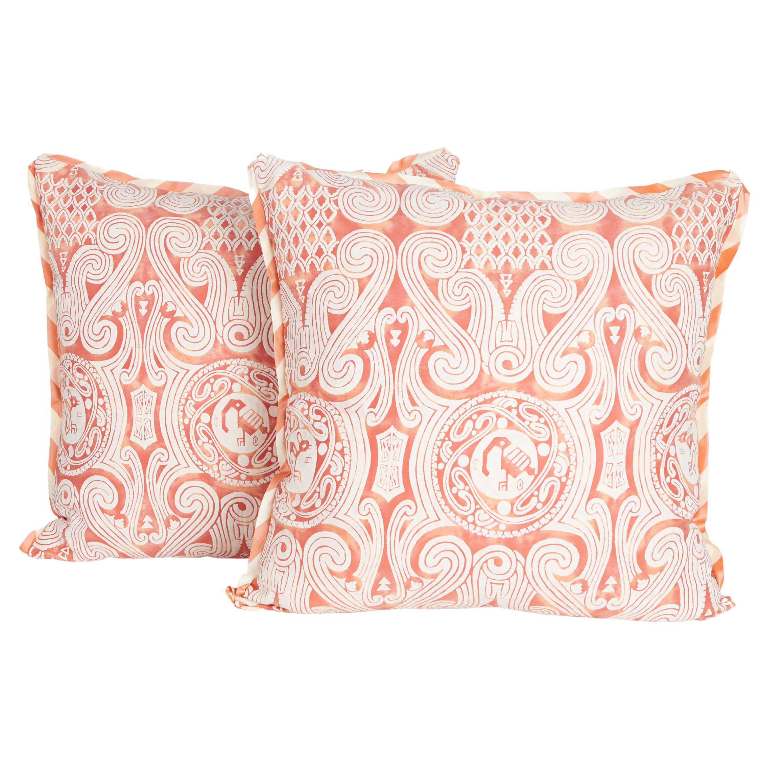 Pair of Fortuny Cushions in the Peruviano Pattern in Orange and White For Sale