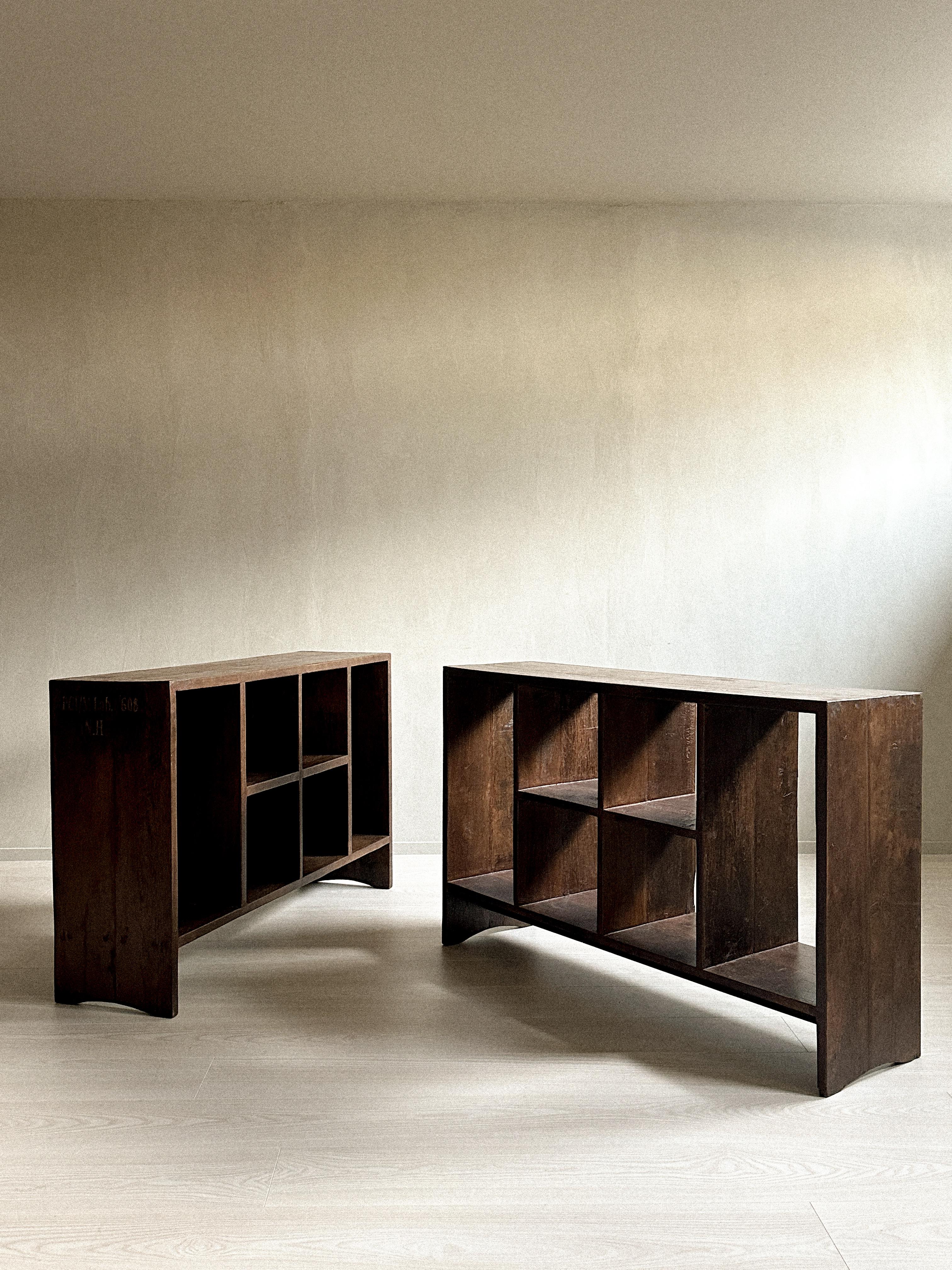 A Pair of Pierre Jeanneret '1896-1967' 'PJ-R-27-A' File Racks, India, 1950s For Sale 3