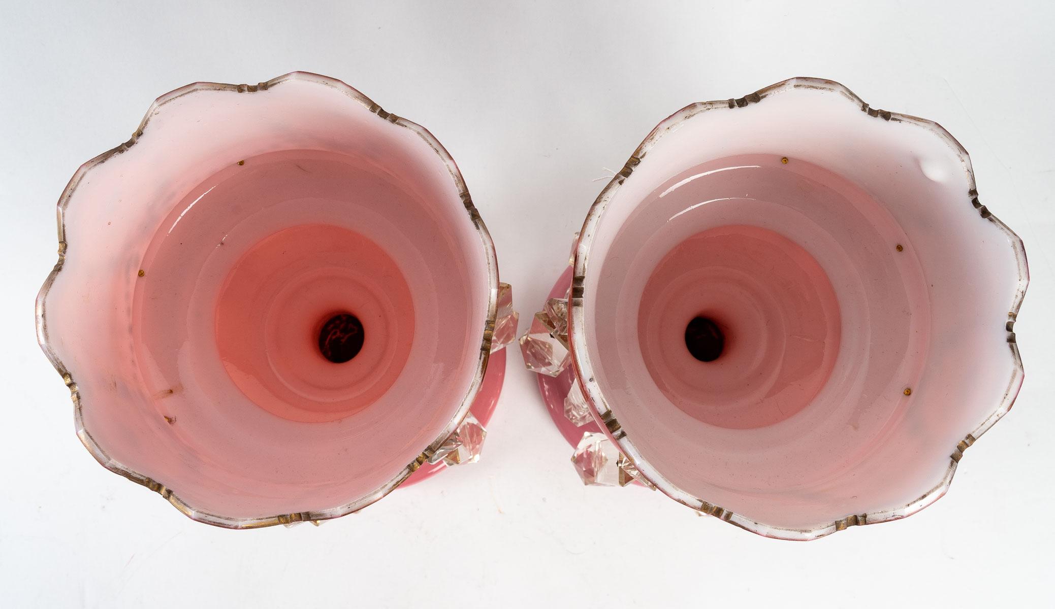 Napoleon III Pair of Pink and White Opaline Pineapple-Holder, 19th Century